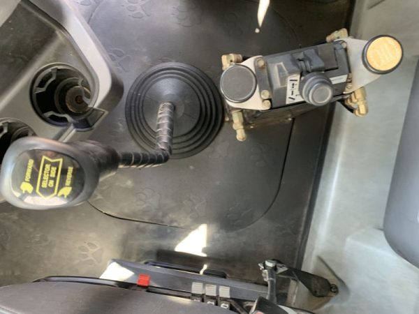 2018 MACK GRANITE - Lakeside International Trucks