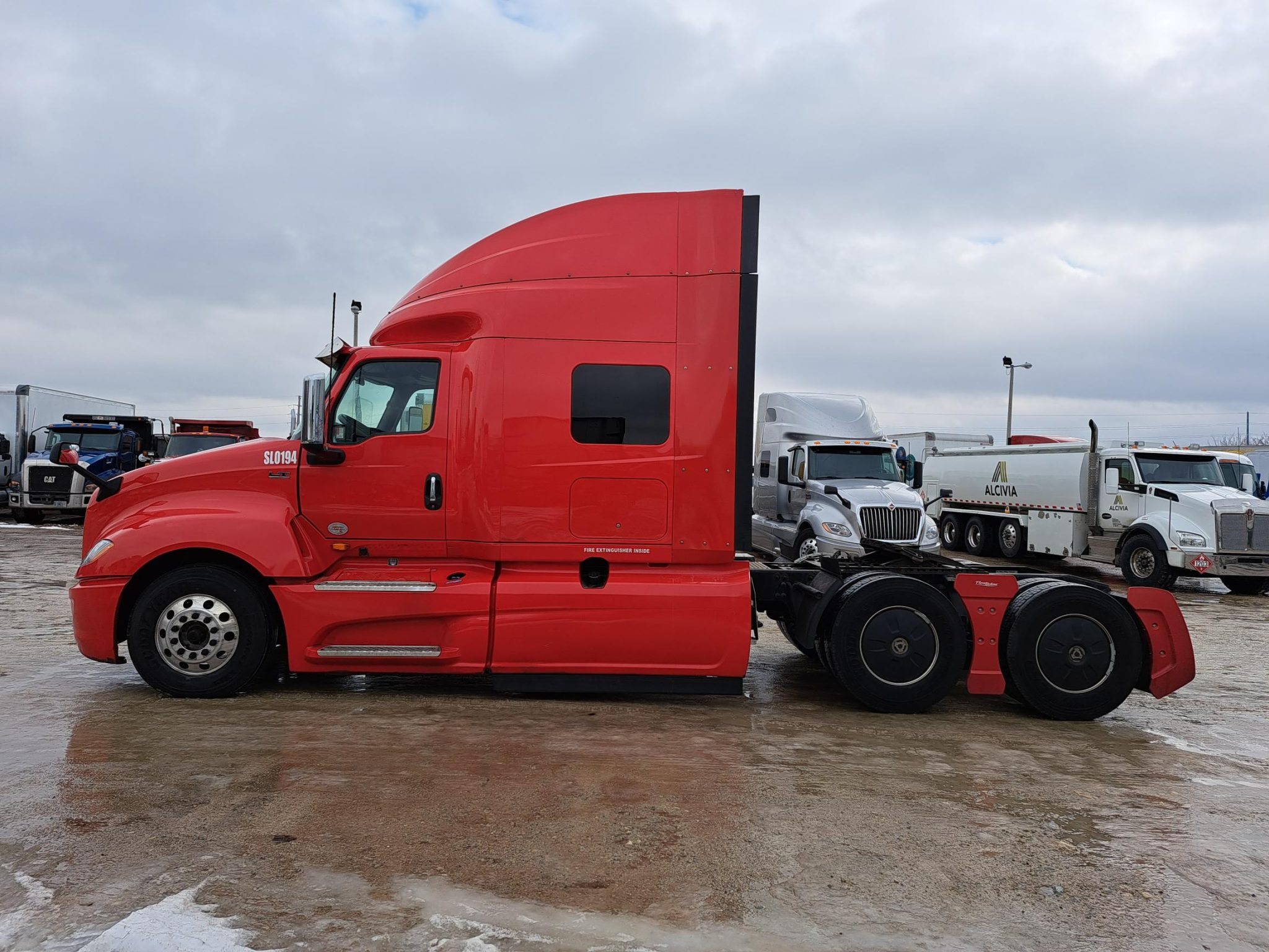 2018 INTERNATIONAL LT625 Lakeside International Trucks