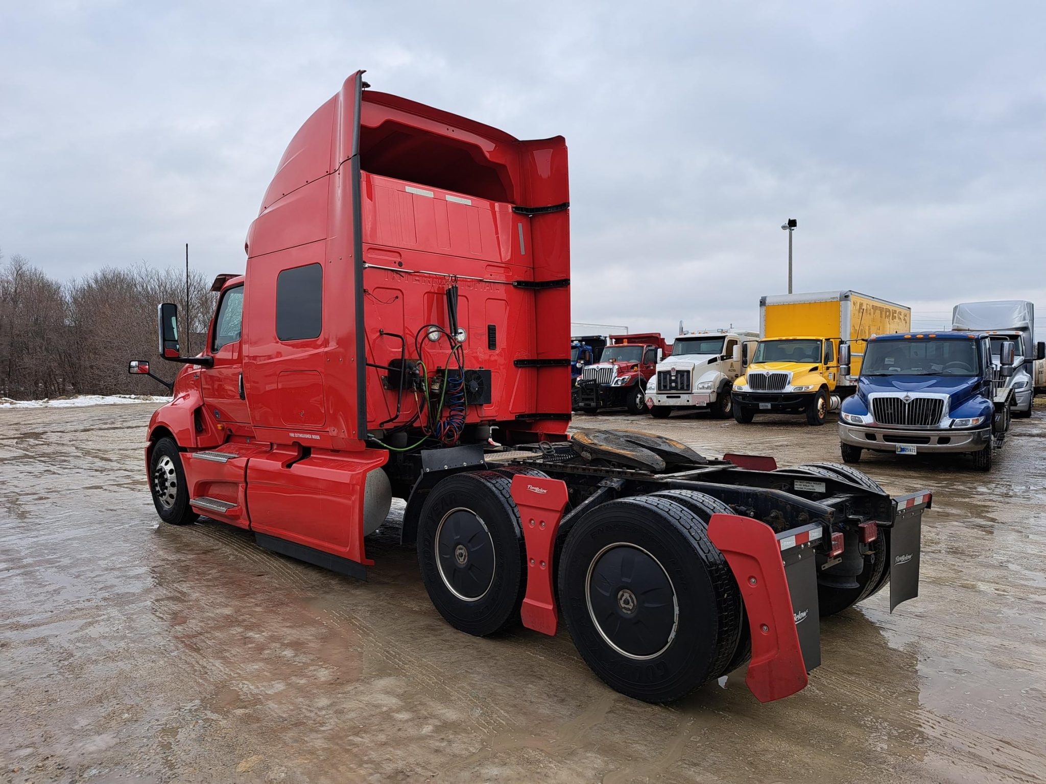 2018 INTERNATIONAL LT625 Lakeside International Trucks