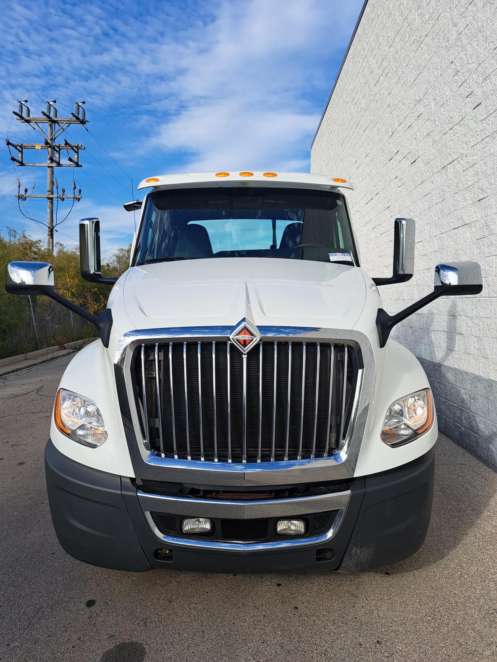 2019 INTERNATIONAL LT625 - image 5 of 6