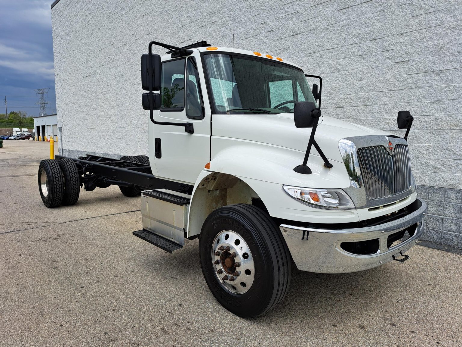2017 INTERNATIONAL 4300 - Lakeside International Trucks