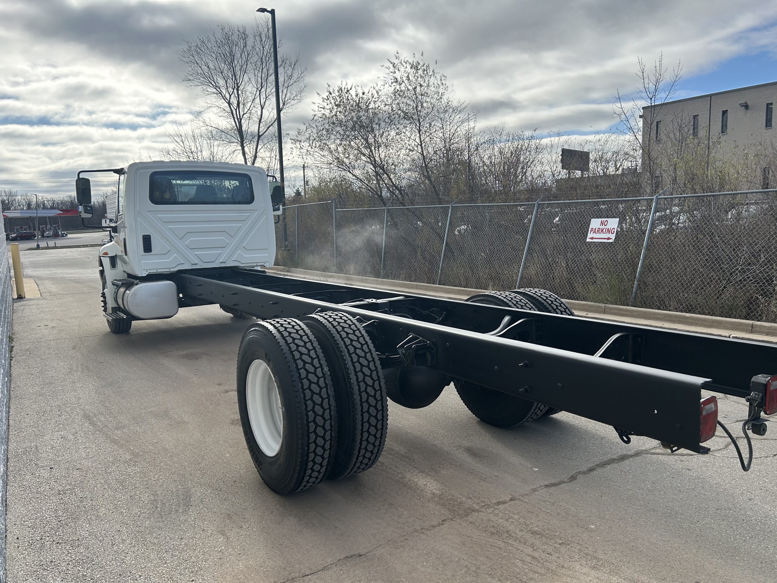 2018 INTERNATIONAL 4300 - image 4 of 6