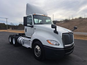 2019 INTERNATIONAL LT625 UT46981-01