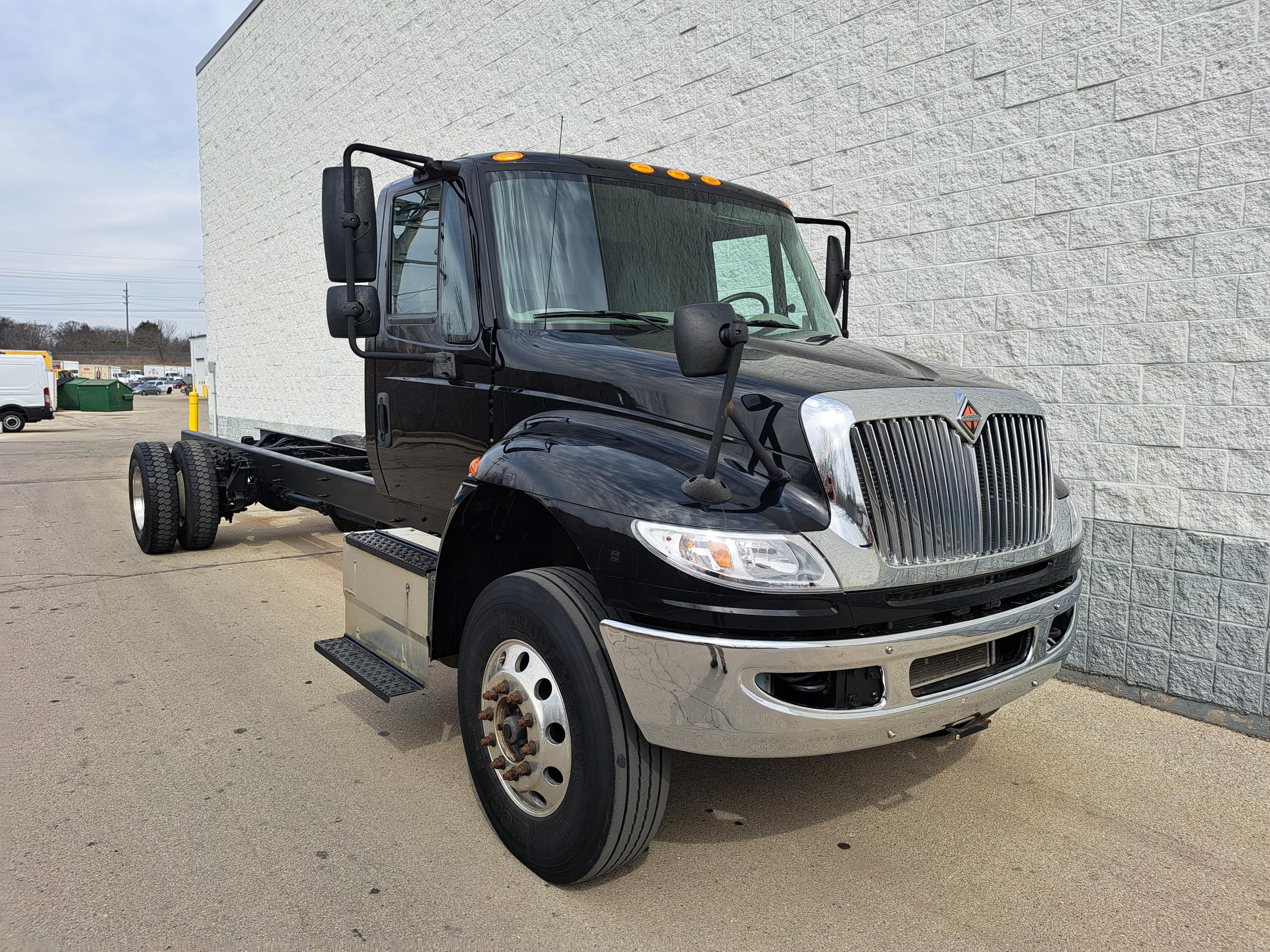 2015 INTERNATIONAL 4300 - image 1 of 6