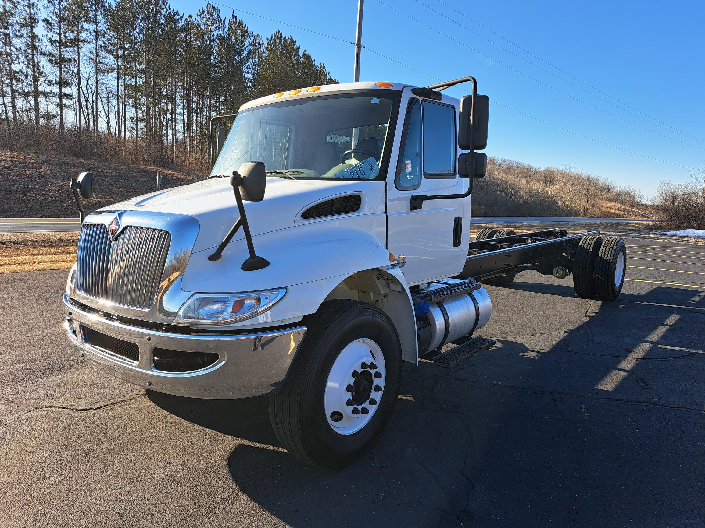 2019 INTERNATIONAL 4300 - image 3 of 6