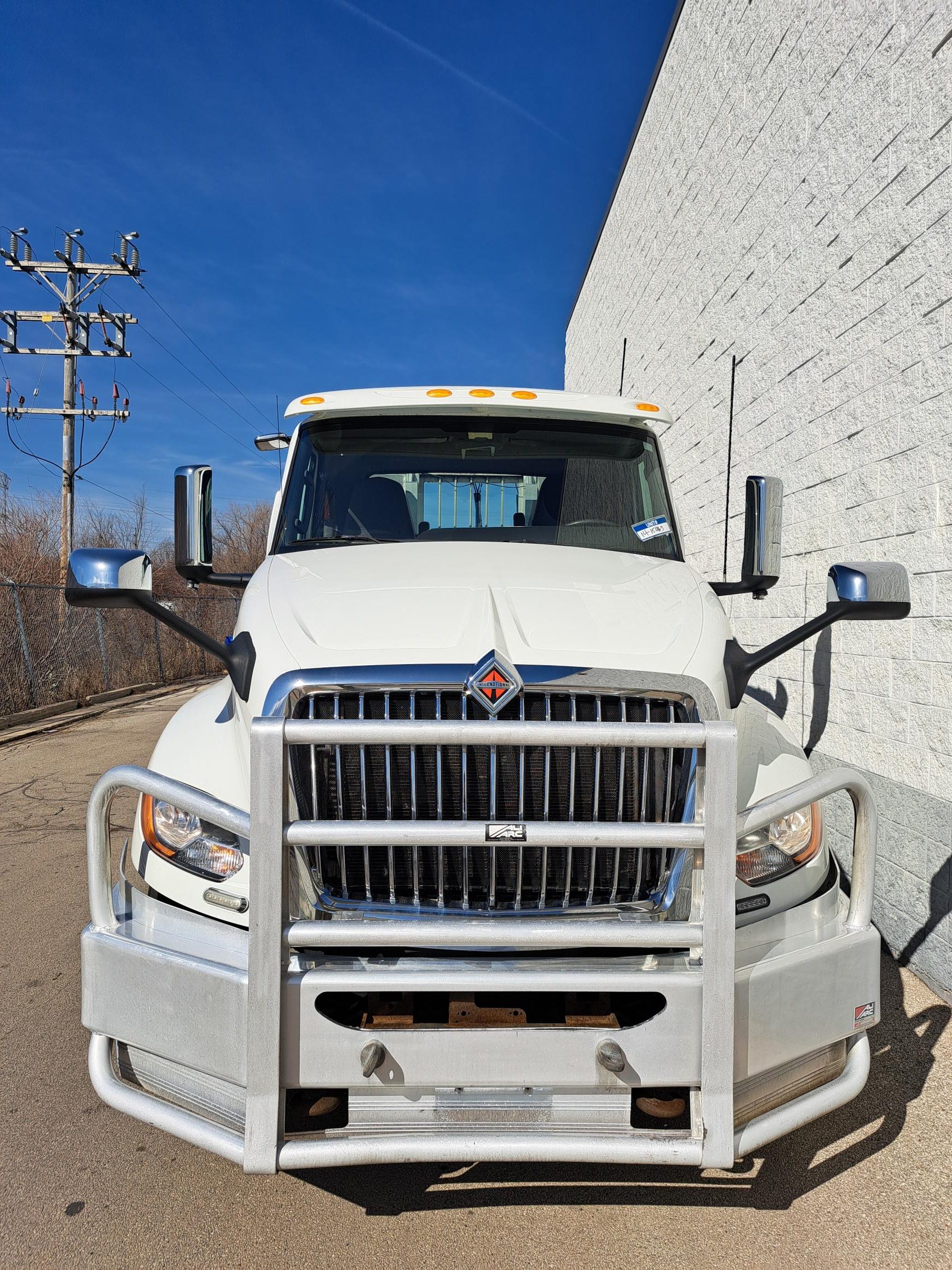 2019 INTERNATIONAL LT625 - image 5 of 6