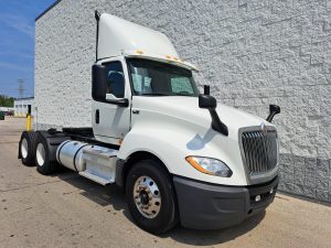 2019 INTERNATIONAL LT625 UT18098-01