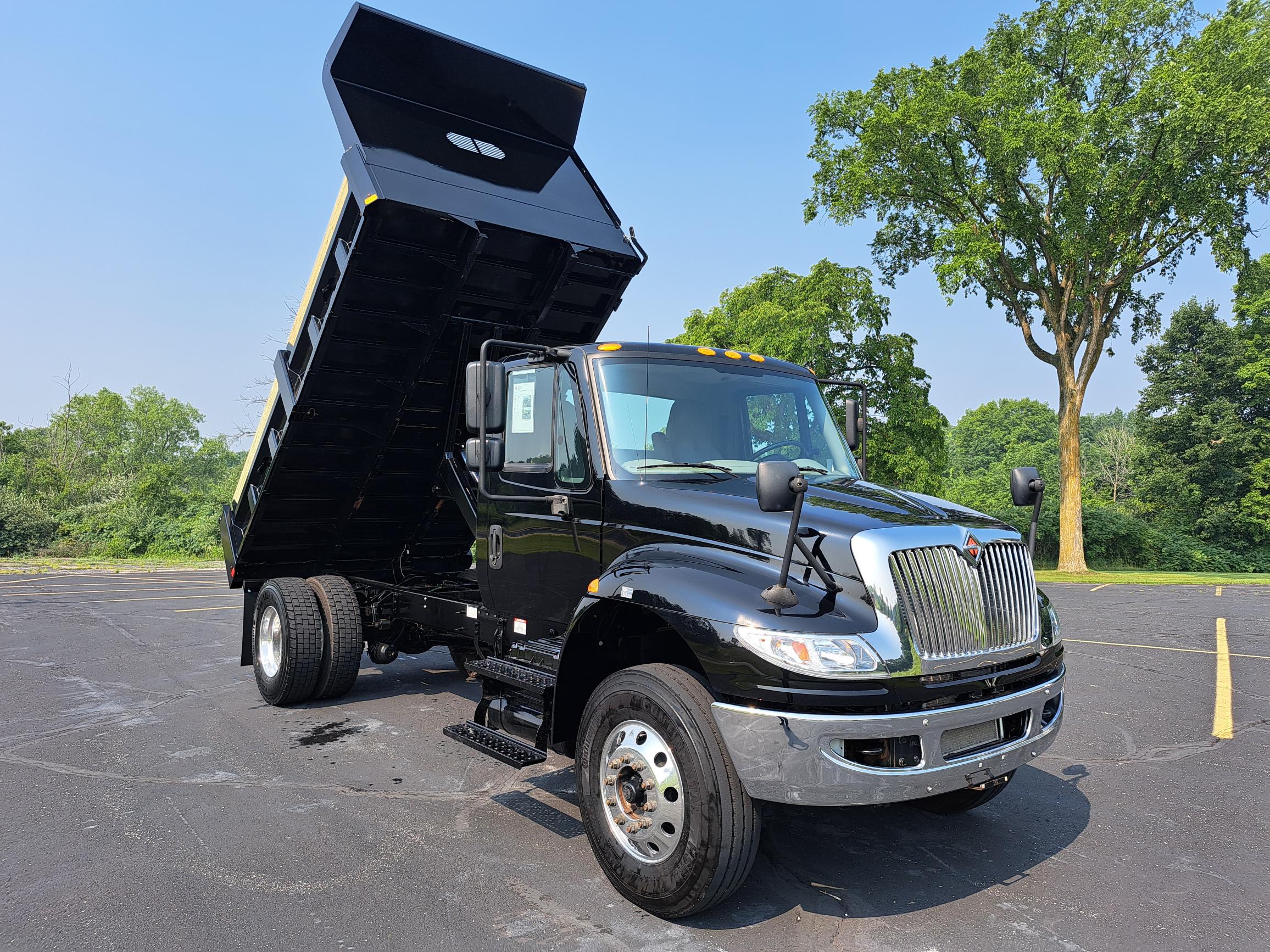 2019 INTERNATIONAL 4300 UT47007-09 2019 INTERNATIONAL 4300 UT47007-09