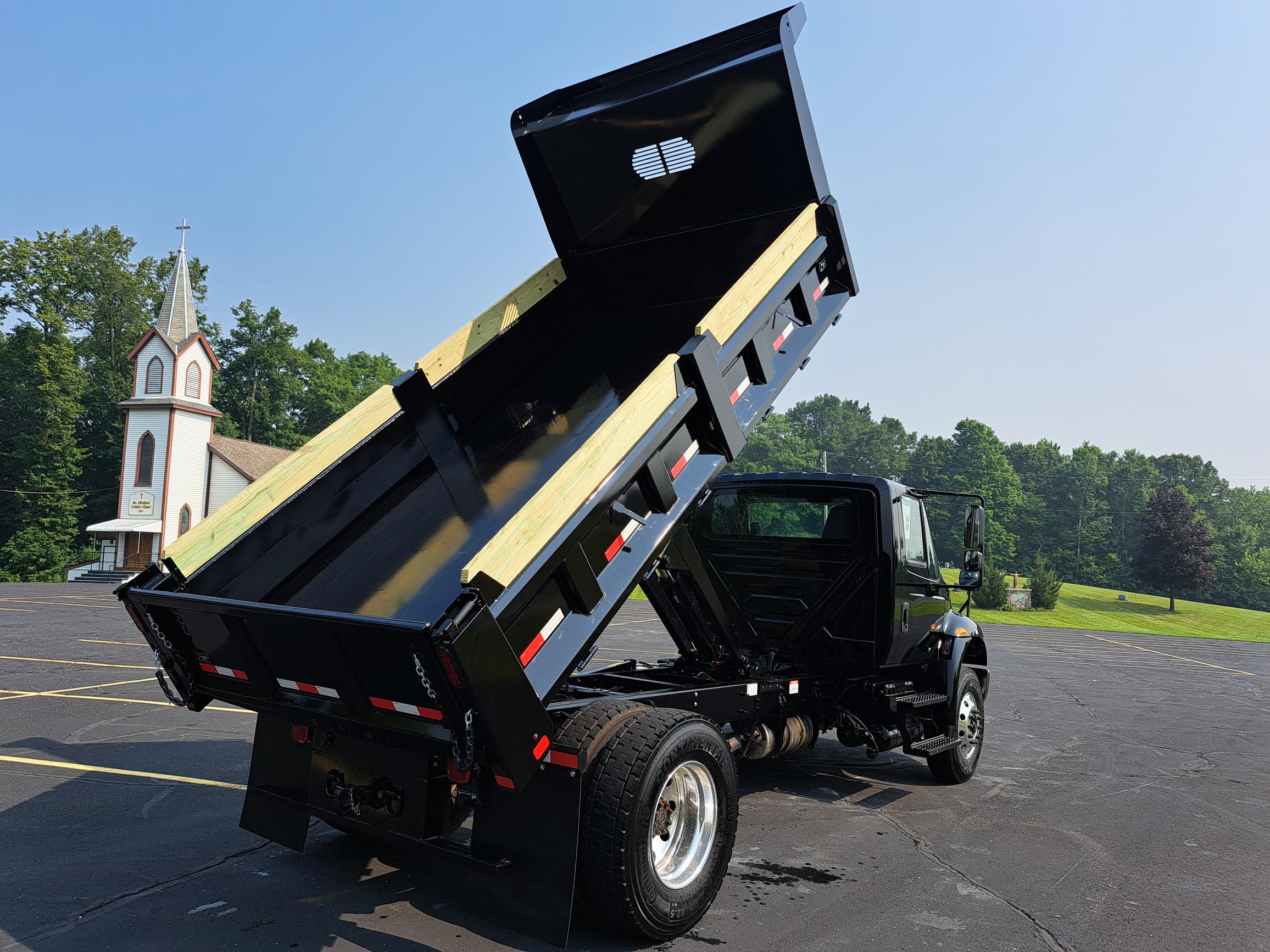 2019 INTERNATIONAL 4300 UT47007-10 2019 INTERNATIONAL 4300 UT47007-10