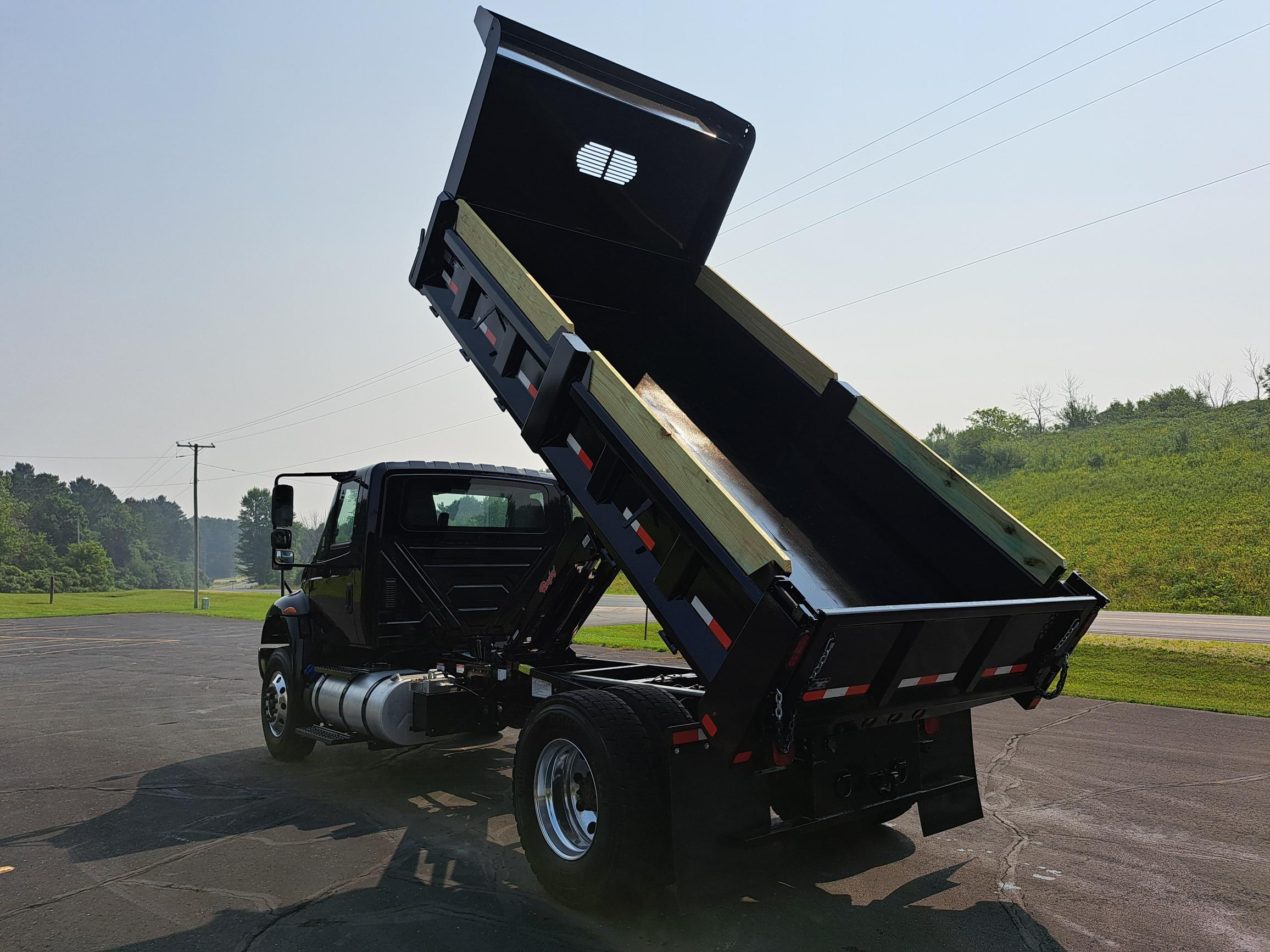 2019 INTERNATIONAL 4300 UT47007-12 2019 INTERNATIONAL 4300 UT47007-12