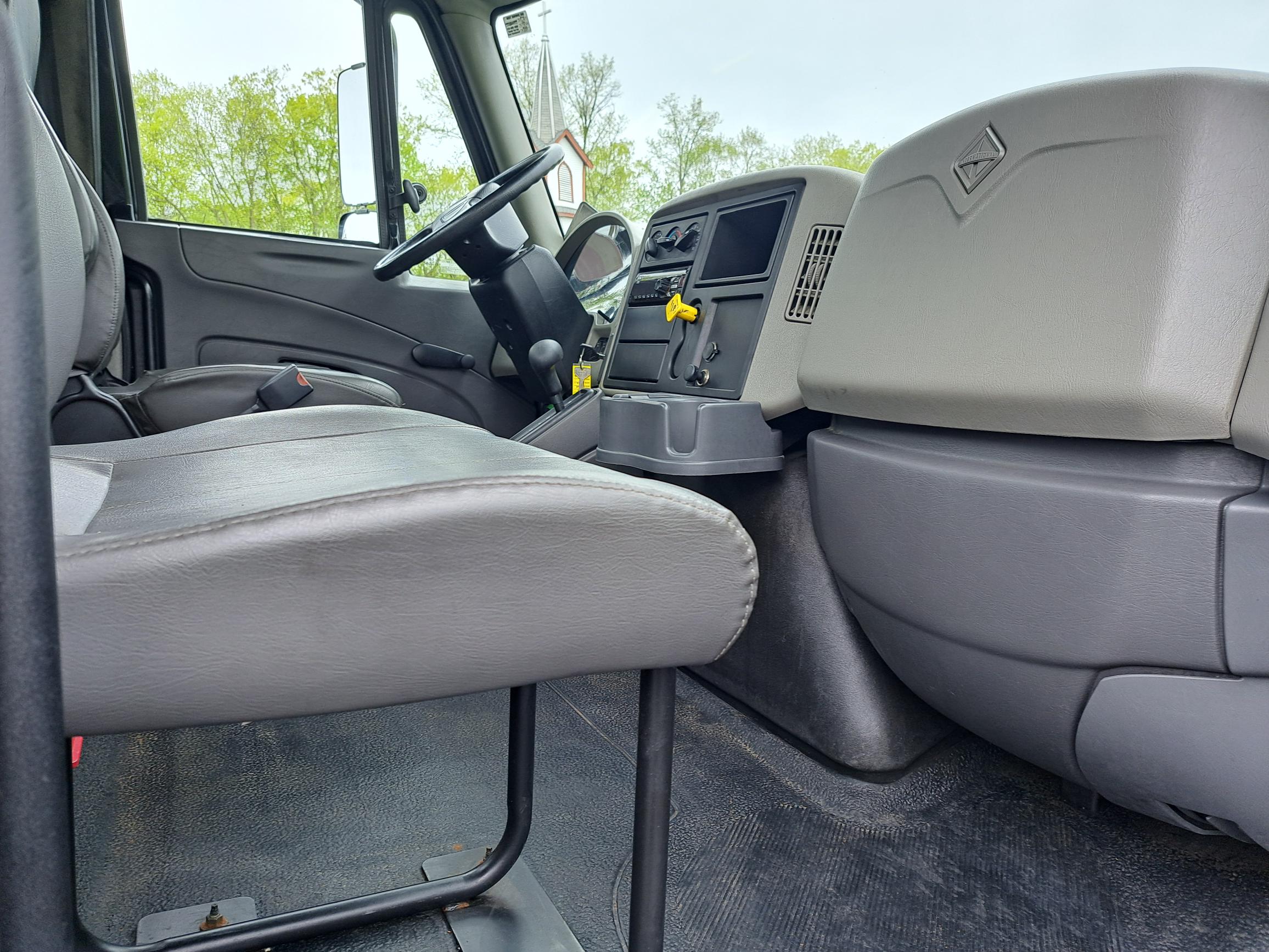 2019 INTERNATIONAL 4300 UT47007-16 2019 INTERNATIONAL 4300 UT47007-16