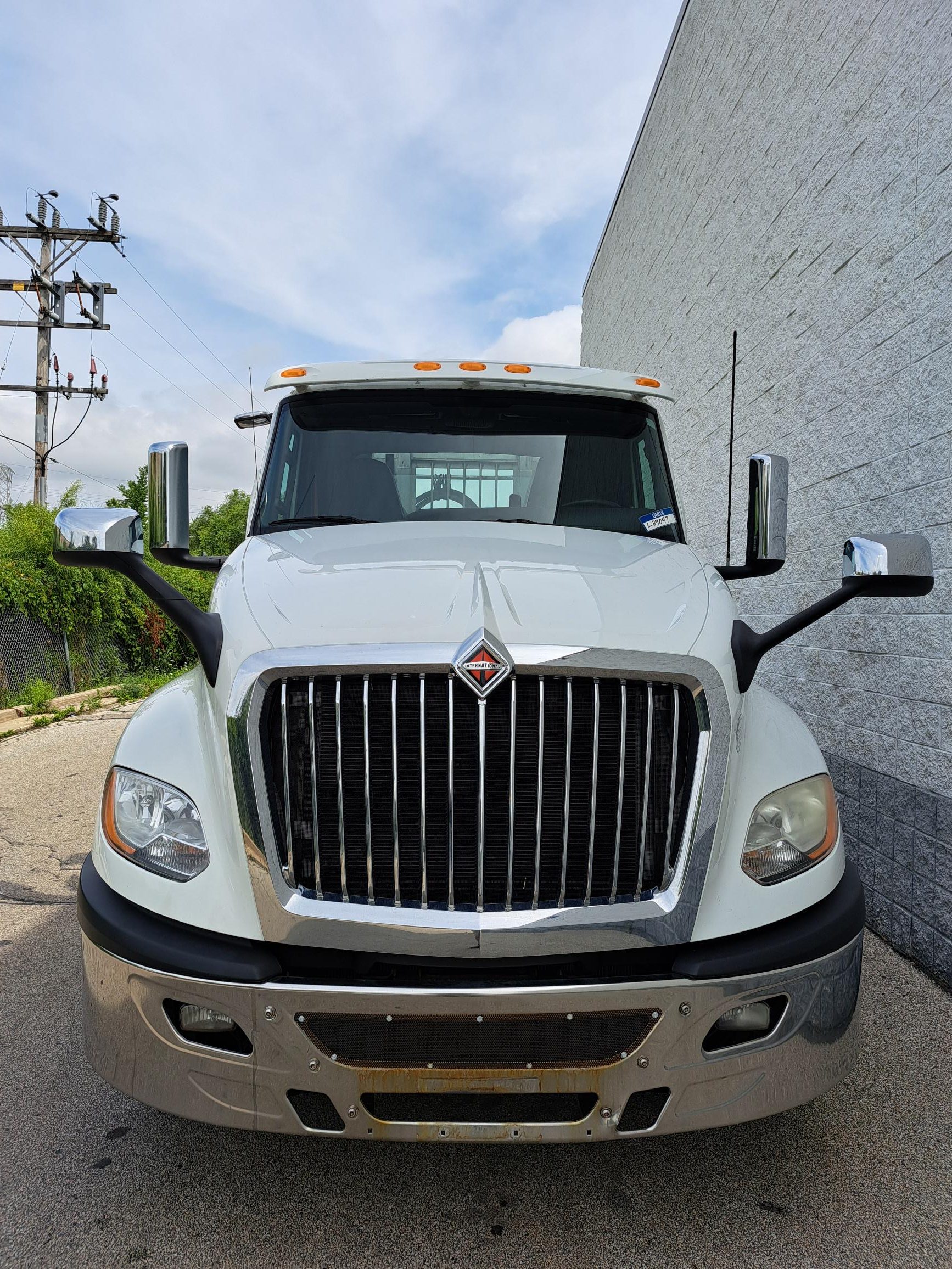2019 INTERNATIONAL LT625 - image 5 of 6