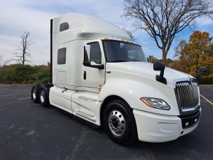 2019 INTERNATIONAL LT625 UT18121-01