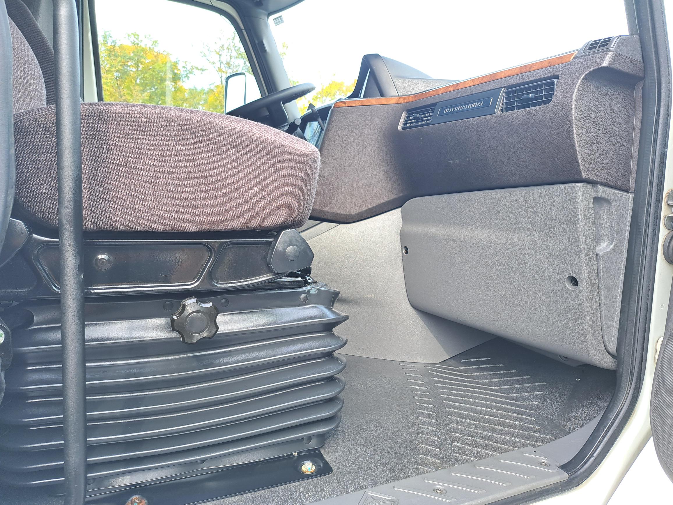 2019 INTERNATIONAL LT625 UT18121-13 2019 INTERNATIONAL LT625 UT18121-13