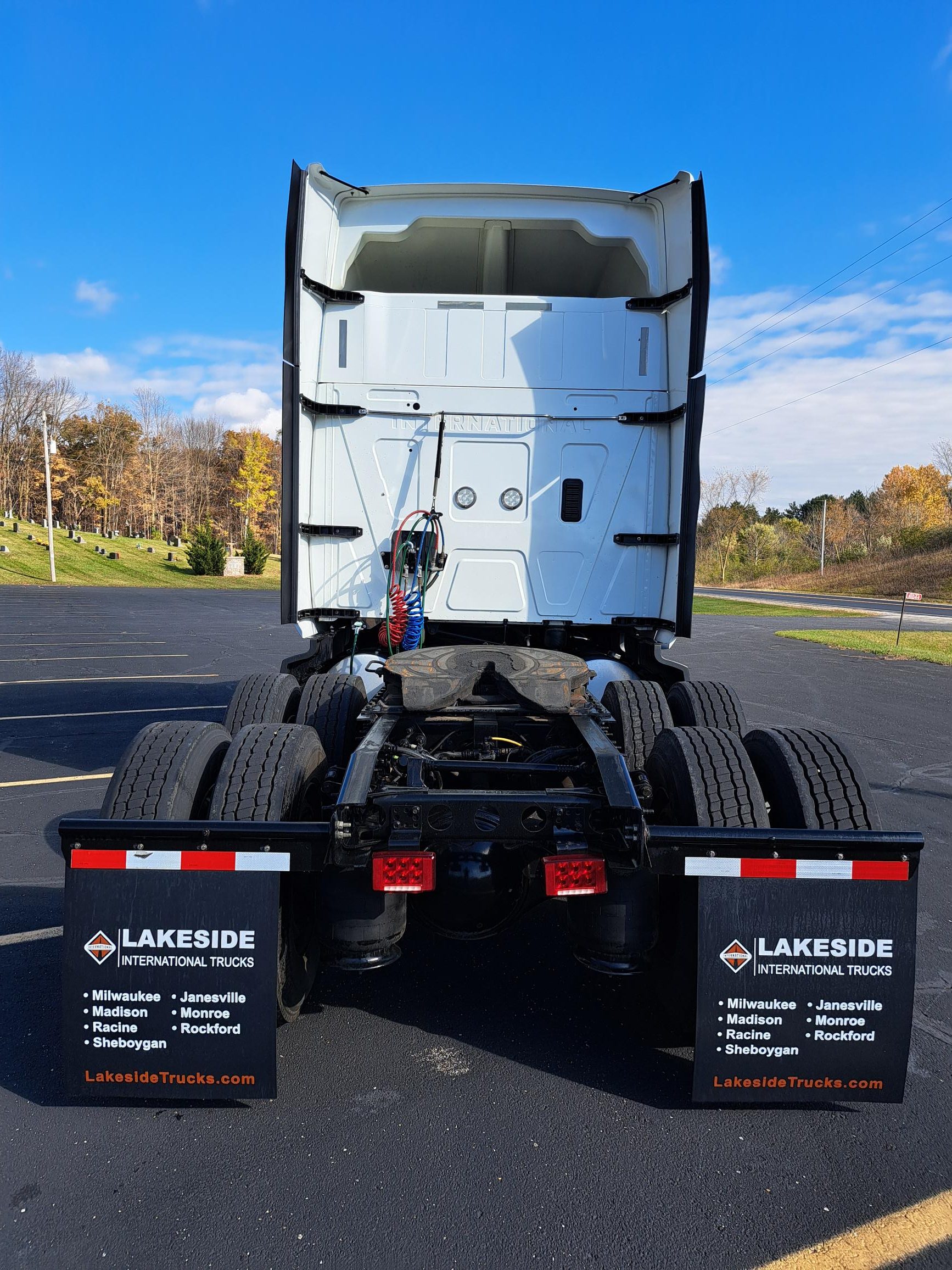 2022 INTERNATIONAL LT625 - image 6 of 6