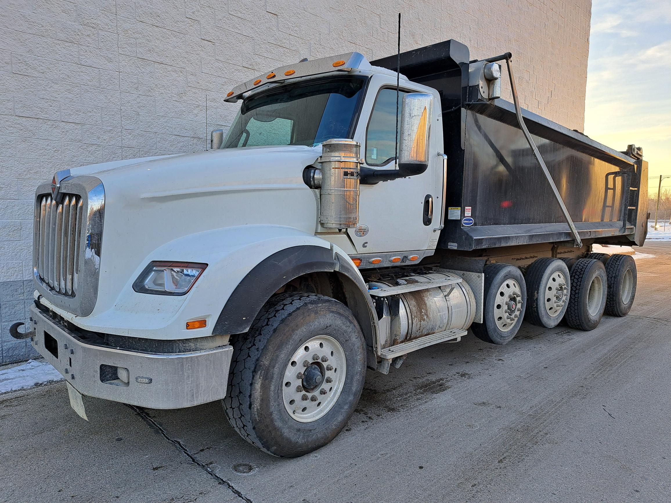 2022 INTERNATIONAL HX620 2022 INTERNATIONAL HX620 - image 1 of 6