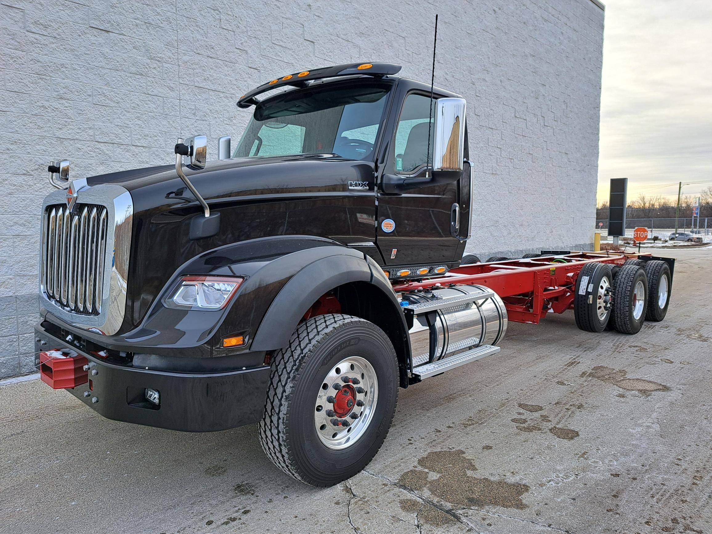 2026 INTERNATIONAL HX620 2026 INTERNATIONAL HX620 - image 3 of 6