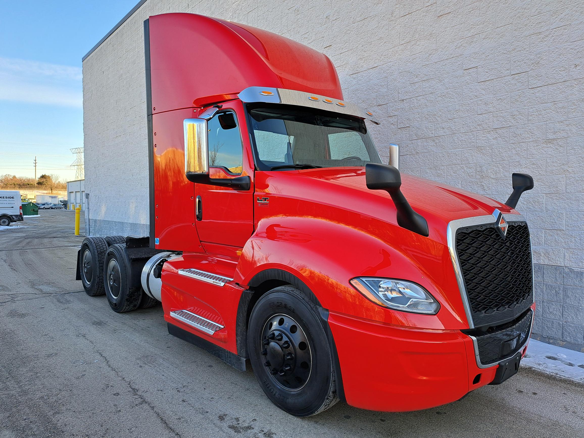 2024 INTERNATIONAL LT625 2024 INTERNATIONAL LT625 - image 1 of 6