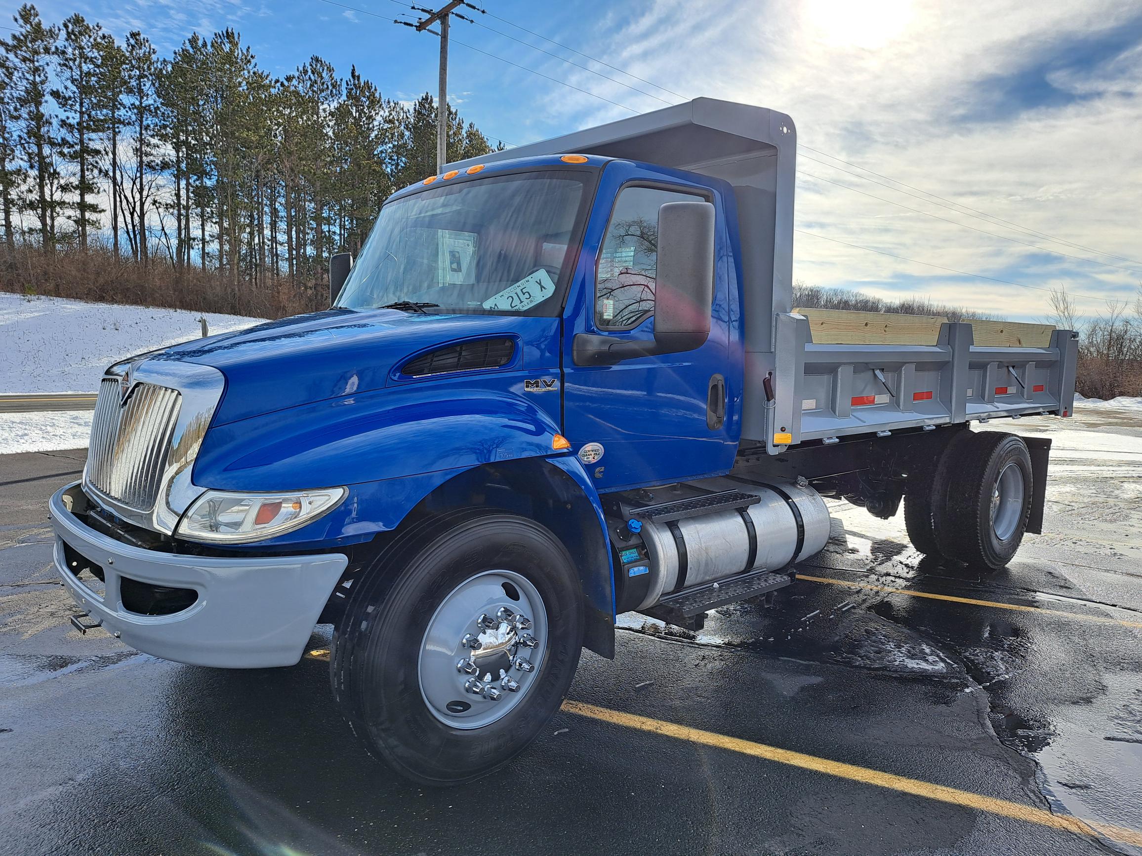 2020 INTERNATIONAL MV607 2020 INTERNATIONAL MV607 - image 1 of 6