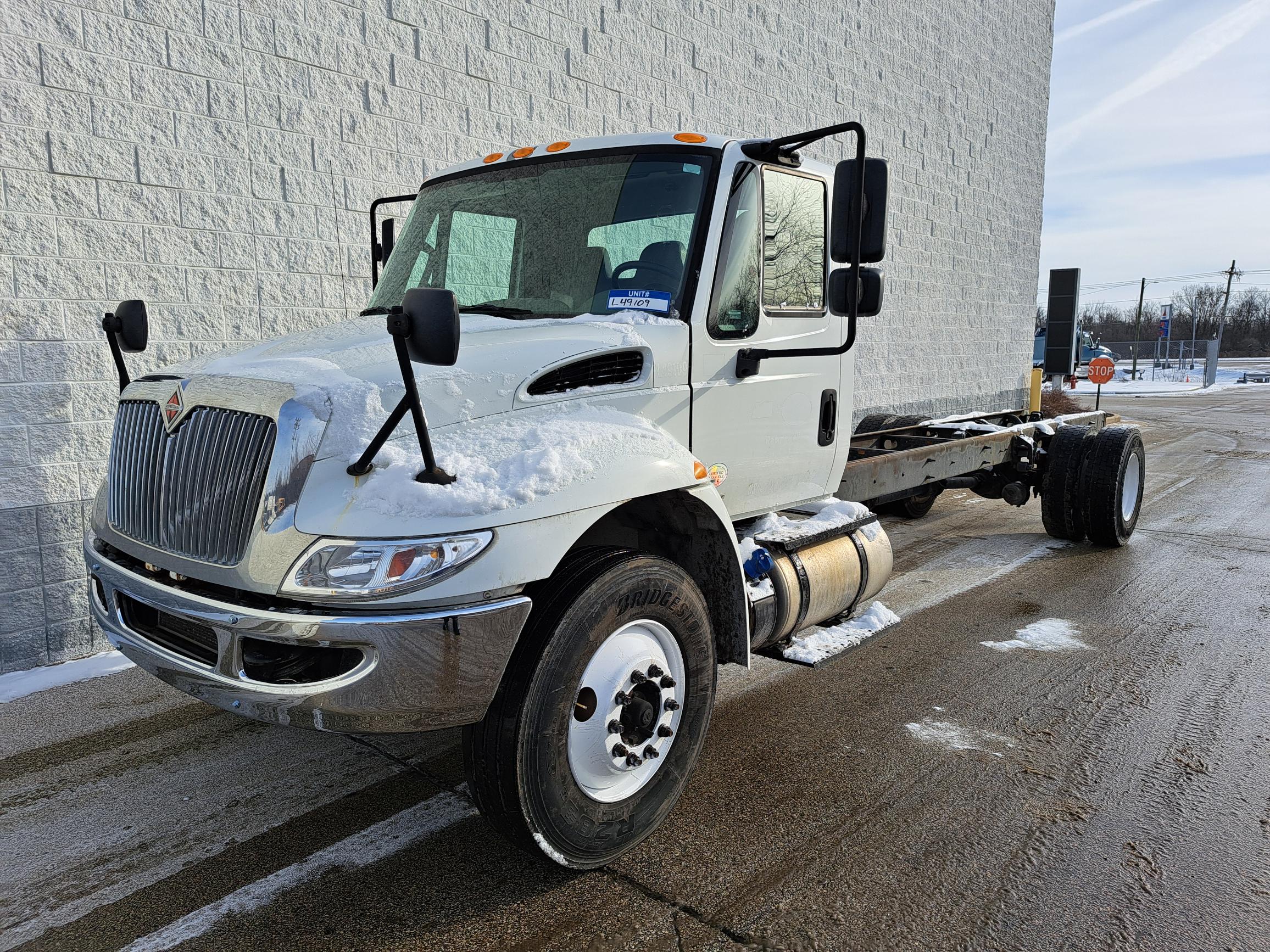 2019 INTERNATIONAL 4300 2019 INTERNATIONAL 4300 - image 3 of 6