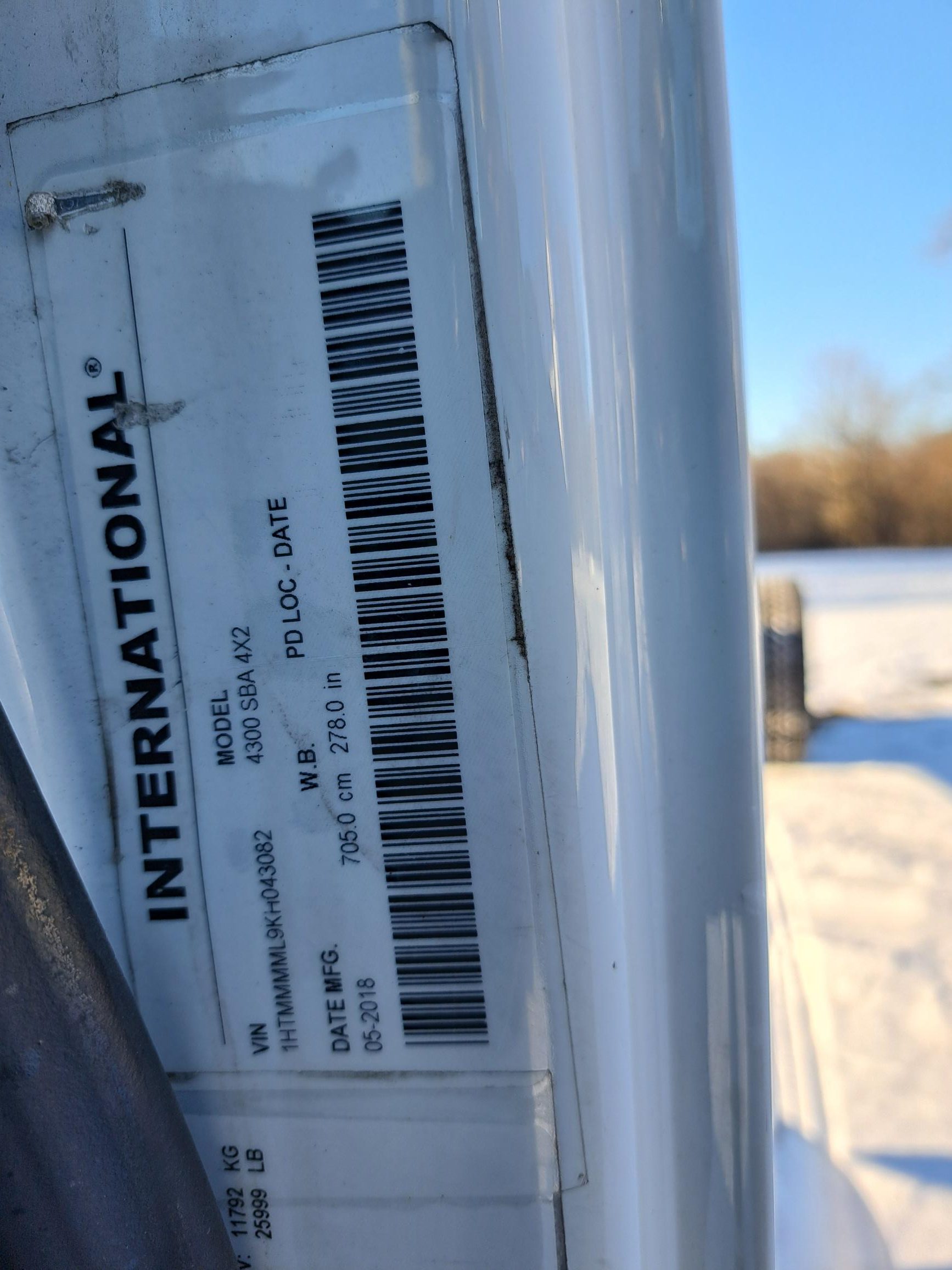 2019 INTERNATIONAL 4300 UT47053-17 2019 INTERNATIONAL 4300 UT47053-17