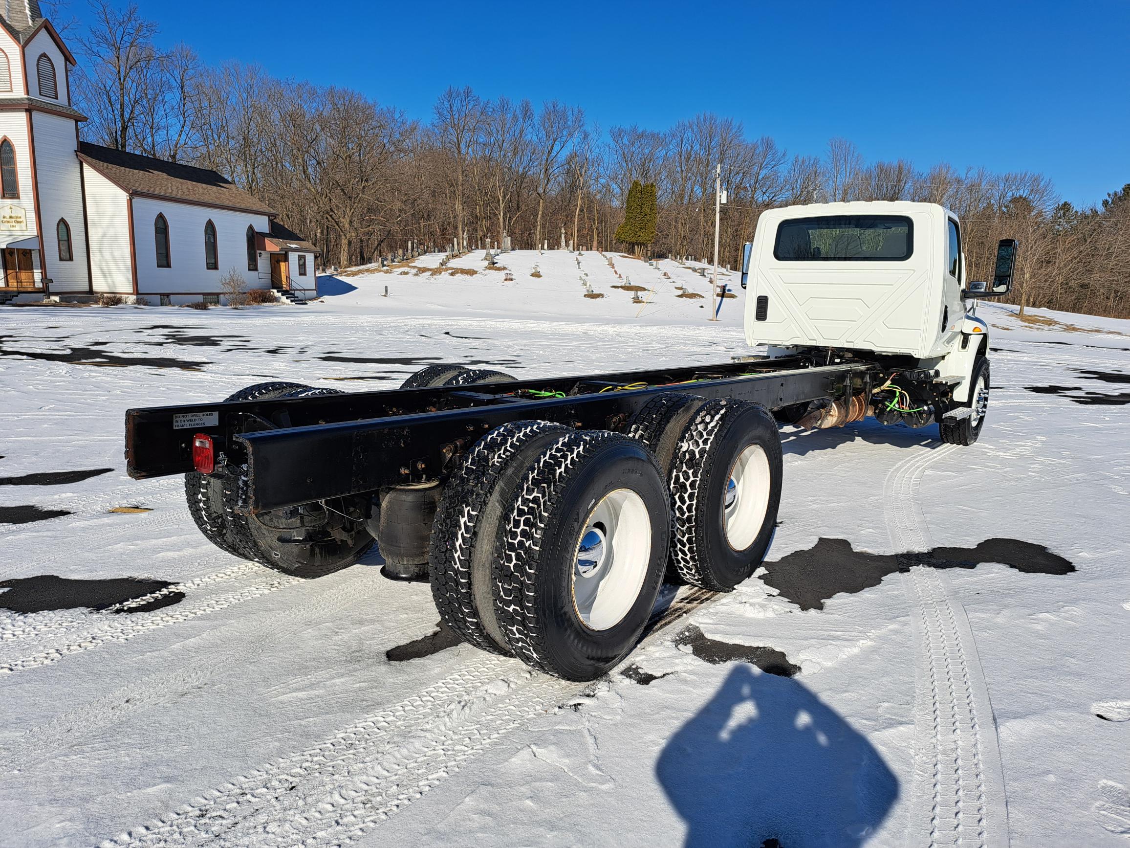 2021 INTERNATIONAL MV607 2021 INTERNATIONAL MV607 - image 2 of 6