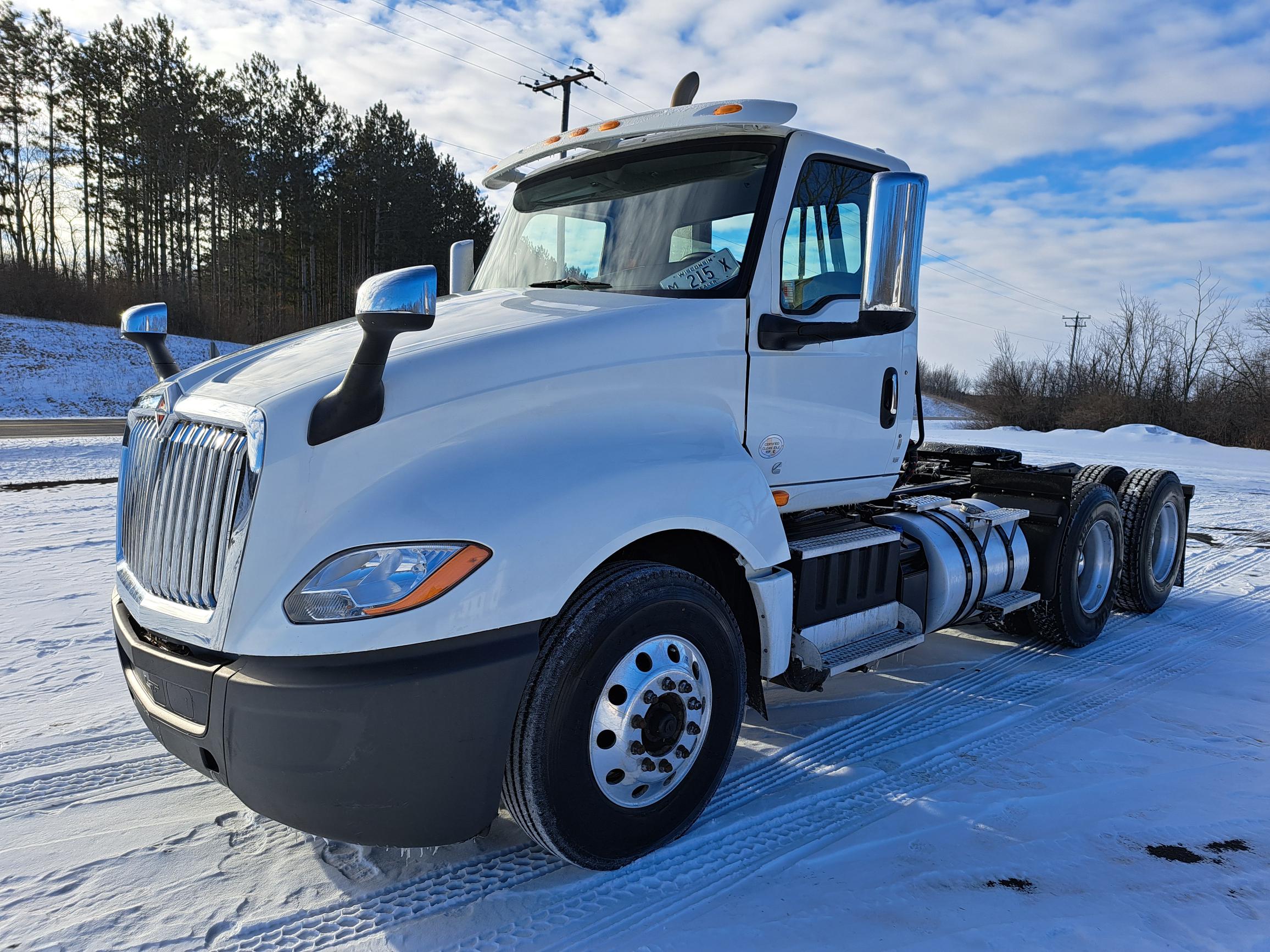 2020 INTERNATIONAL LT625 2020 INTERNATIONAL LT625 - image 3 of 6