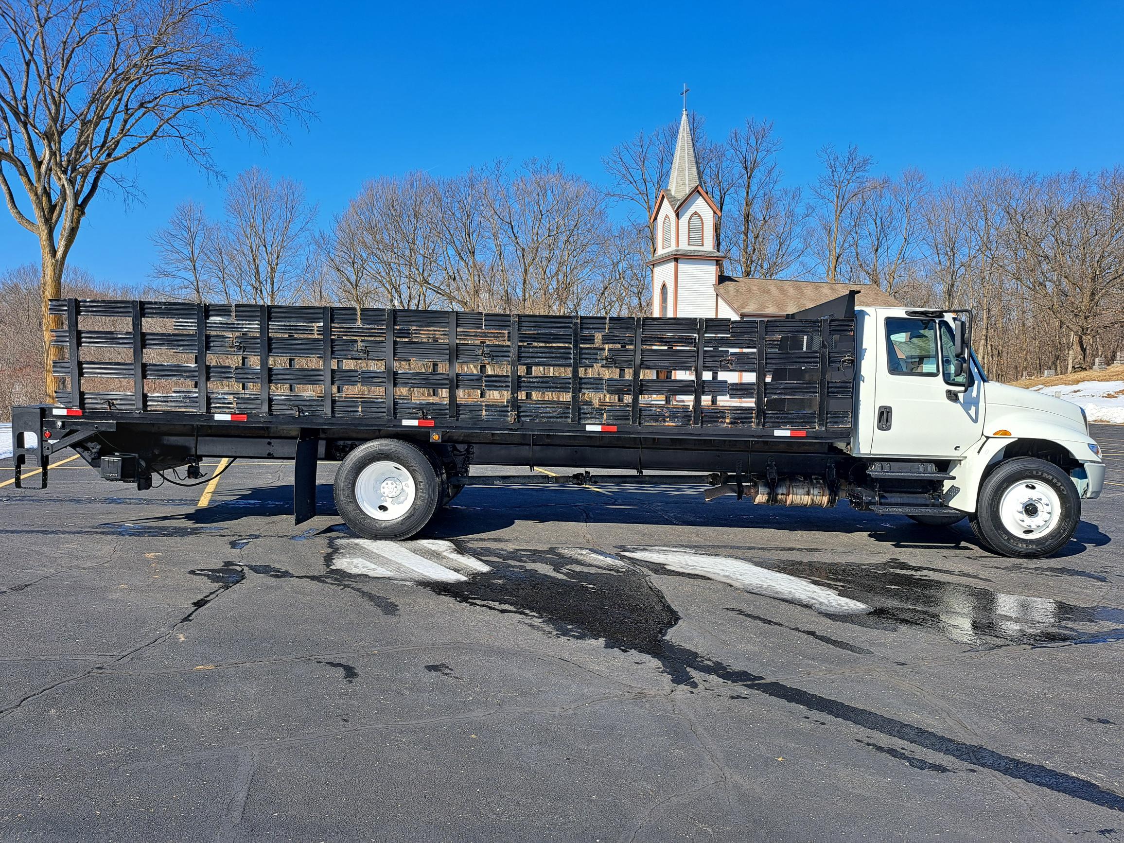 2019 INTERNATIONAL 4300 UT18158-07 2019 INTERNATIONAL 4300 UT18158-07