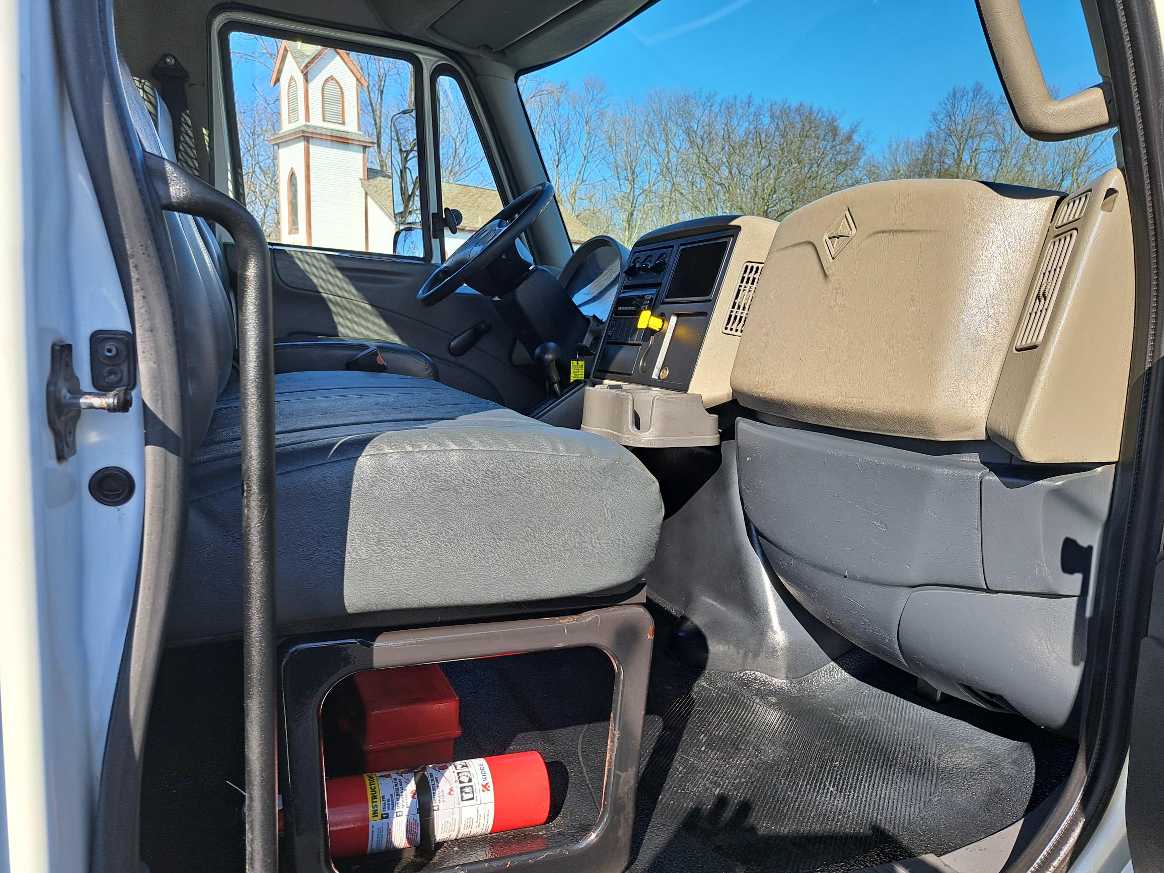 2019 INTERNATIONAL 4300 UT18158-12 2019 INTERNATIONAL 4300 UT18158-12