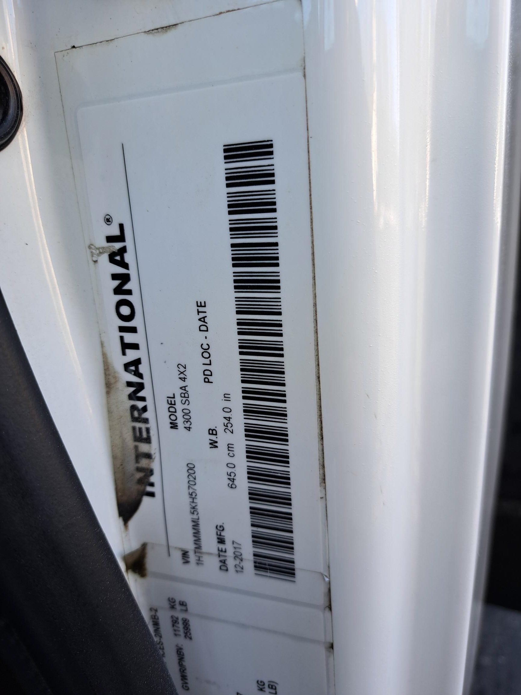 2019 INTERNATIONAL 4300 UT18158-17 2019 INTERNATIONAL 4300 UT18158-17