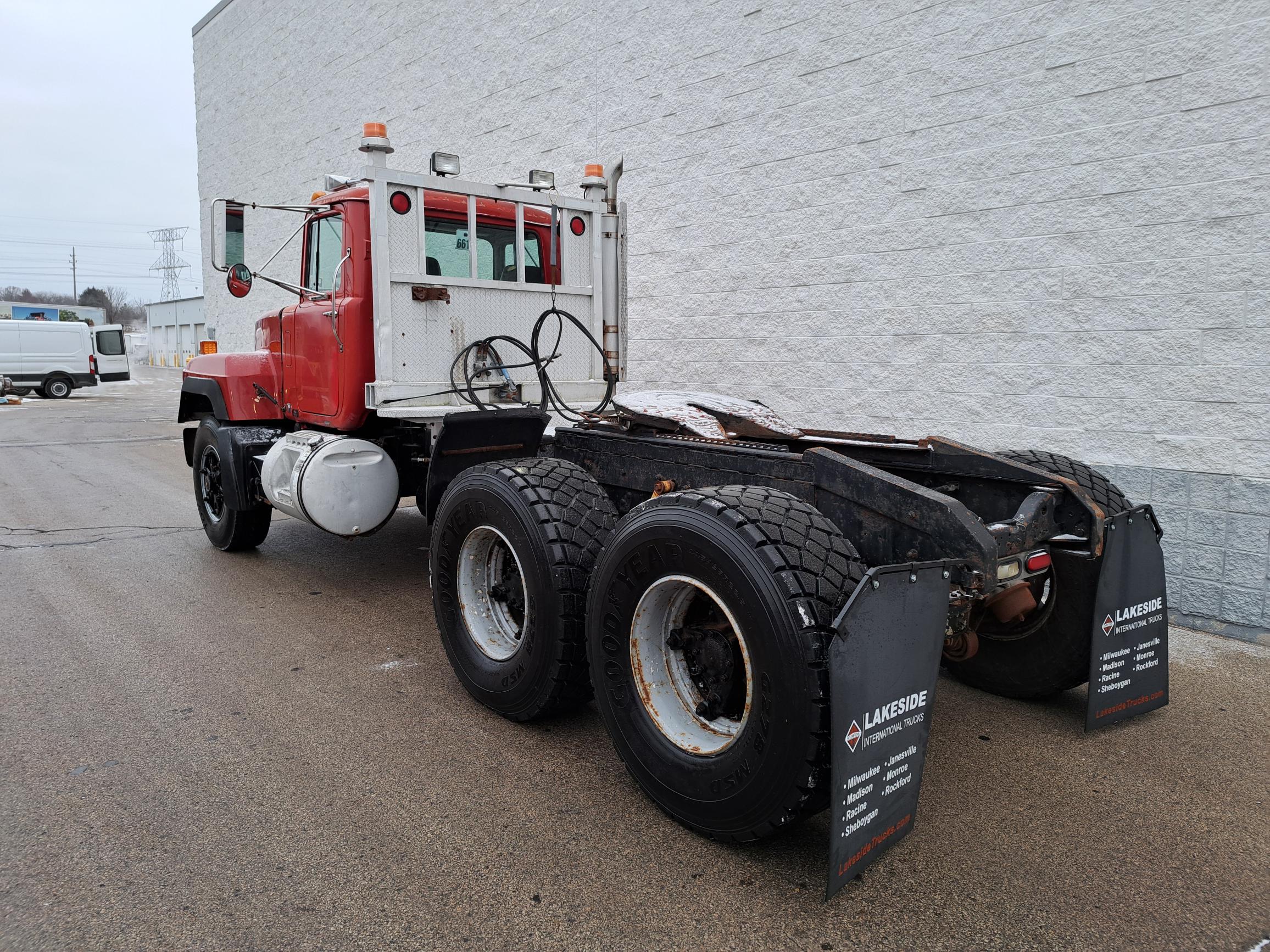 1997 Mack RD600S 1997 Mack RD600S - image 4 of 6