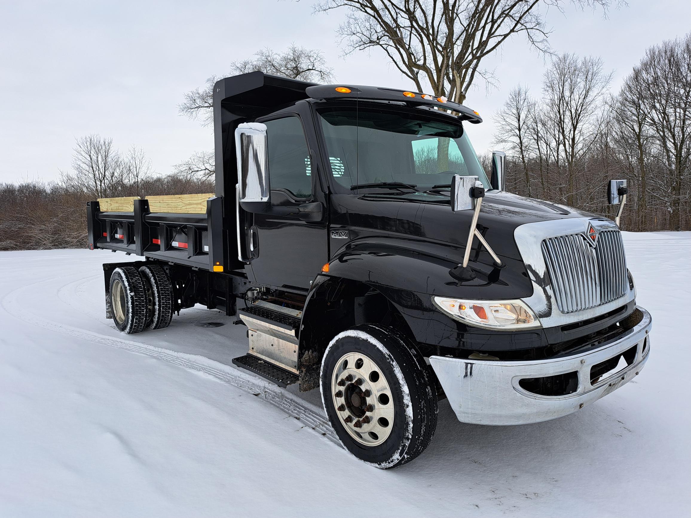 2019 INTERNATIONAL MV607 - image 1 of 6