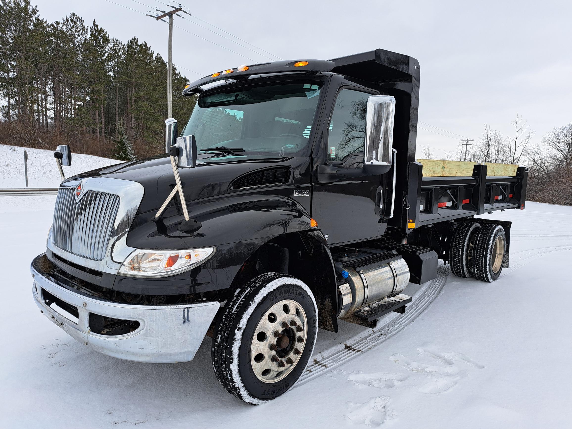 2019 INTERNATIONAL MV607 - image 3 of 6