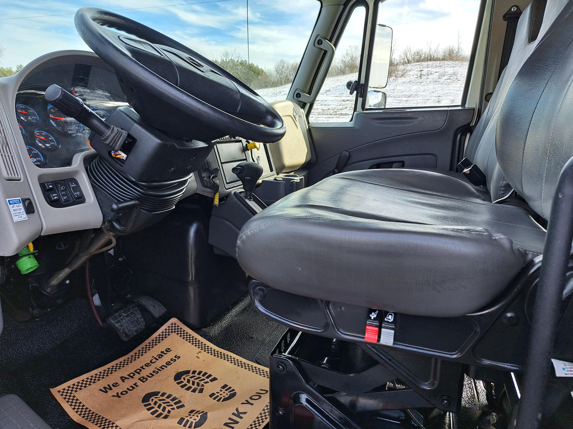 2019 INTERNATIONAL 4300 UT47051-10 2019 INTERNATIONAL 4300 UT47051-10