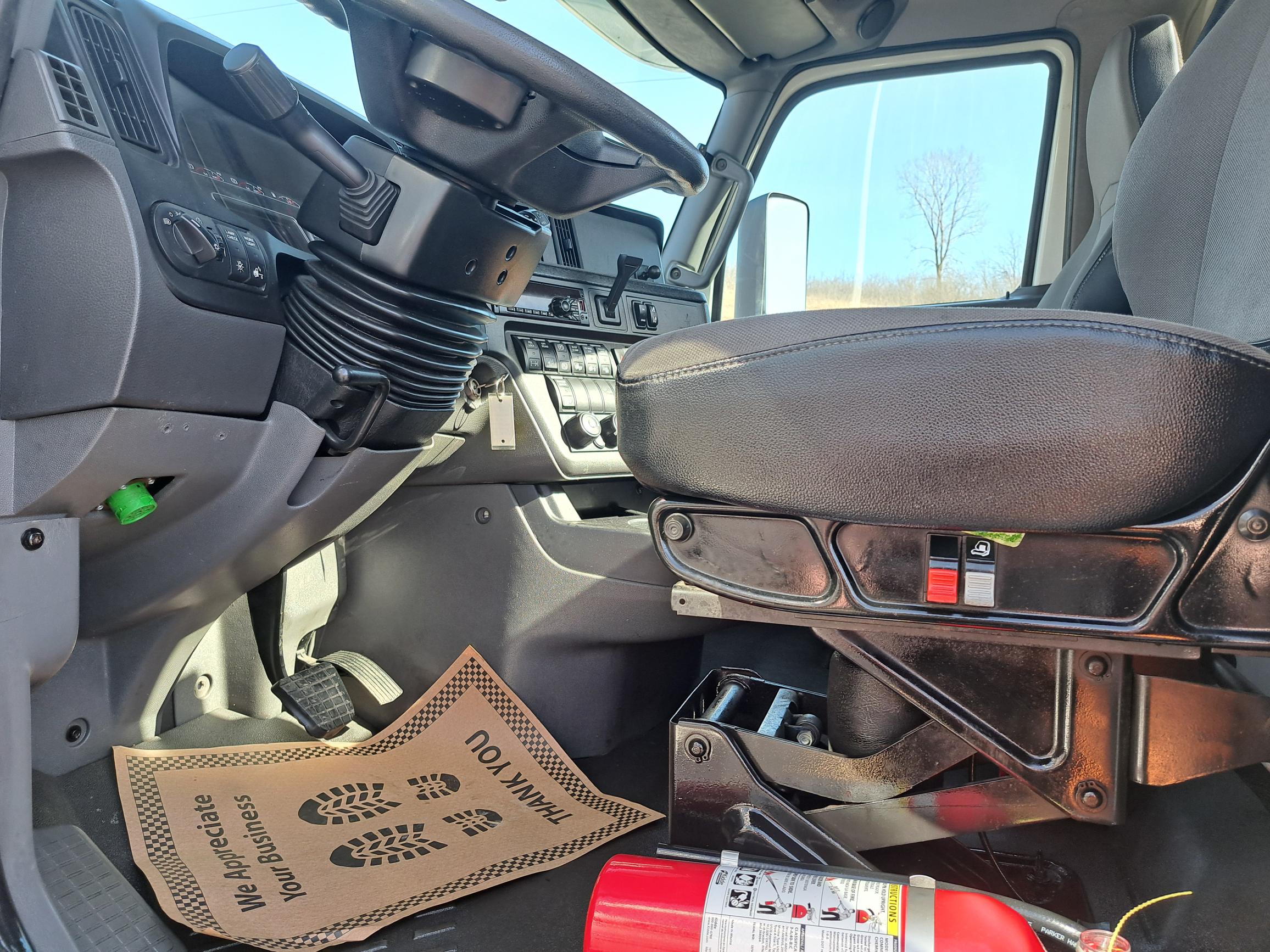 2019 INTERNATIONAL LT625 UT18159-09 2019 INTERNATIONAL LT625 UT18159-09