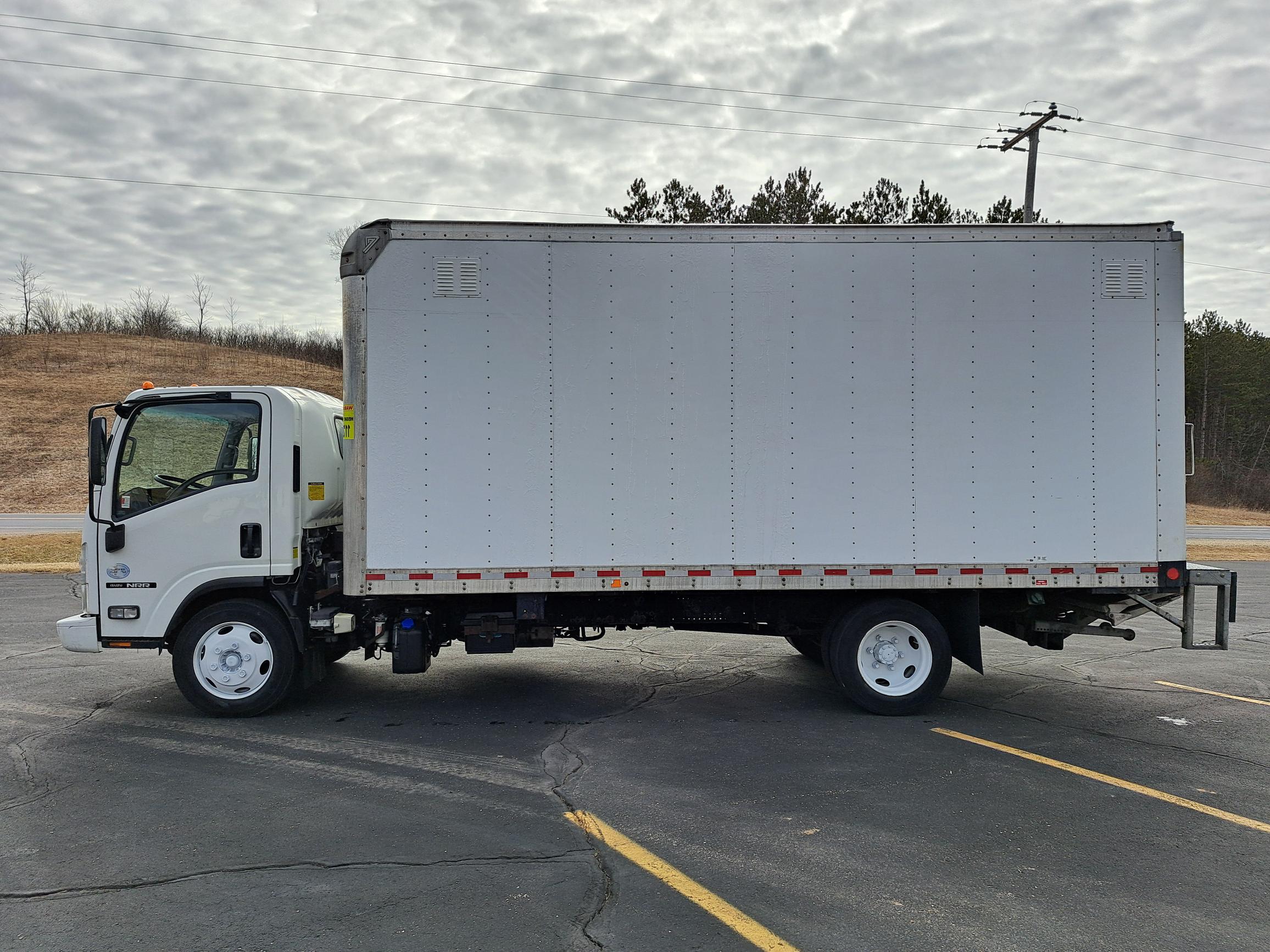 2018 Isuzu NRR UT18161-08 2018 Isuzu NRR UT18161-08