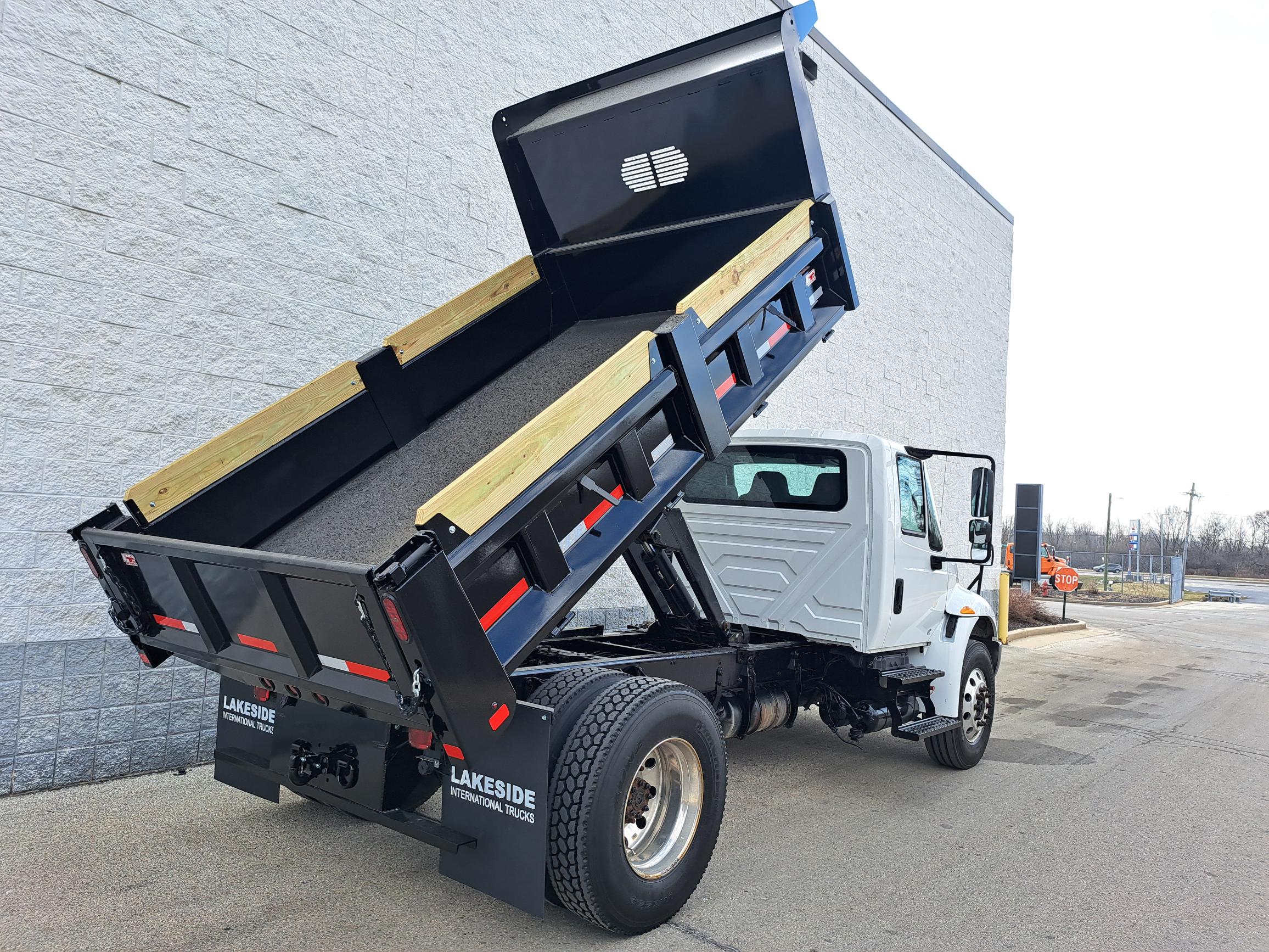 2019 INTERNATIONAL 4300 UT47064-10 2019 INTERNATIONAL 4300 UT47064-10