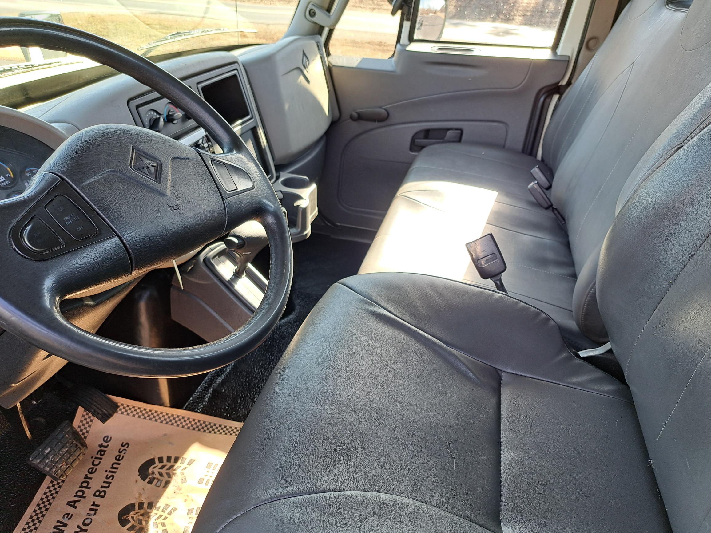 2019 INTERNATIONAL 4300 UT47064-17 2019 INTERNATIONAL 4300 UT47064-17