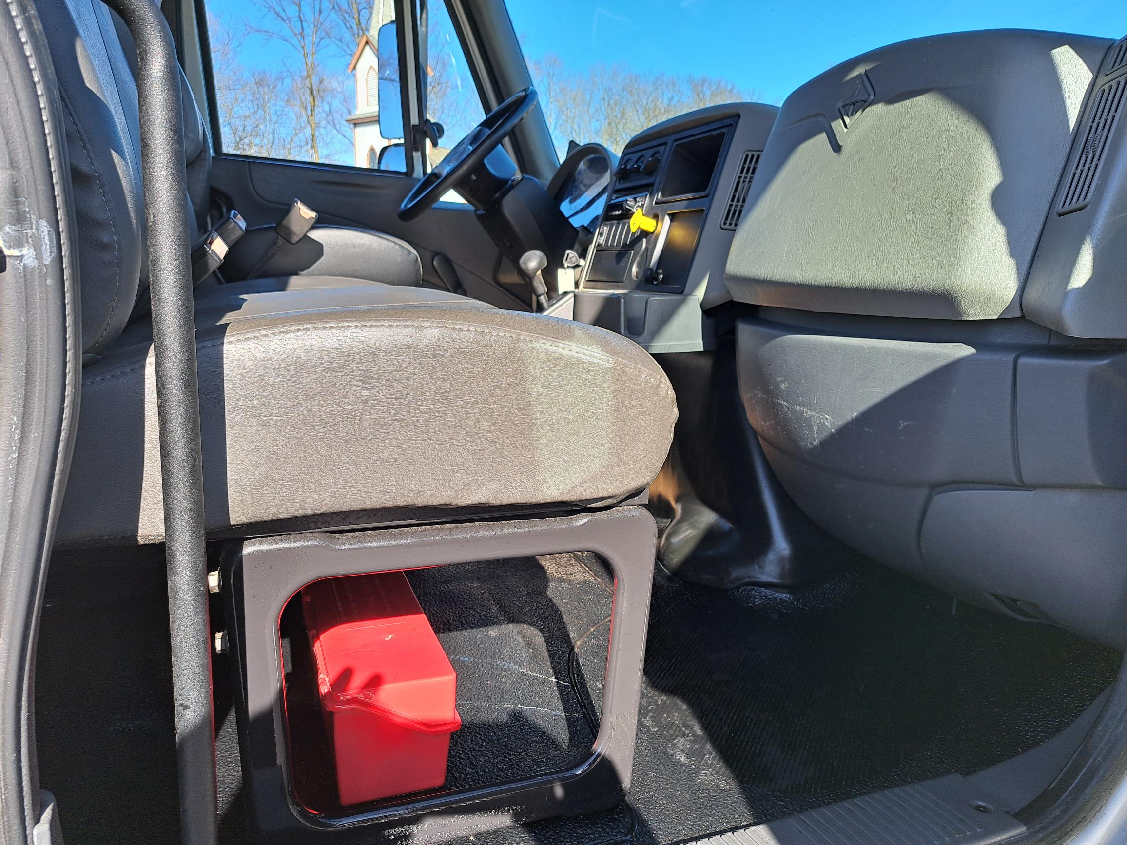 2019 INTERNATIONAL 4300 UT47064-20 2019 INTERNATIONAL 4300 UT47064-20