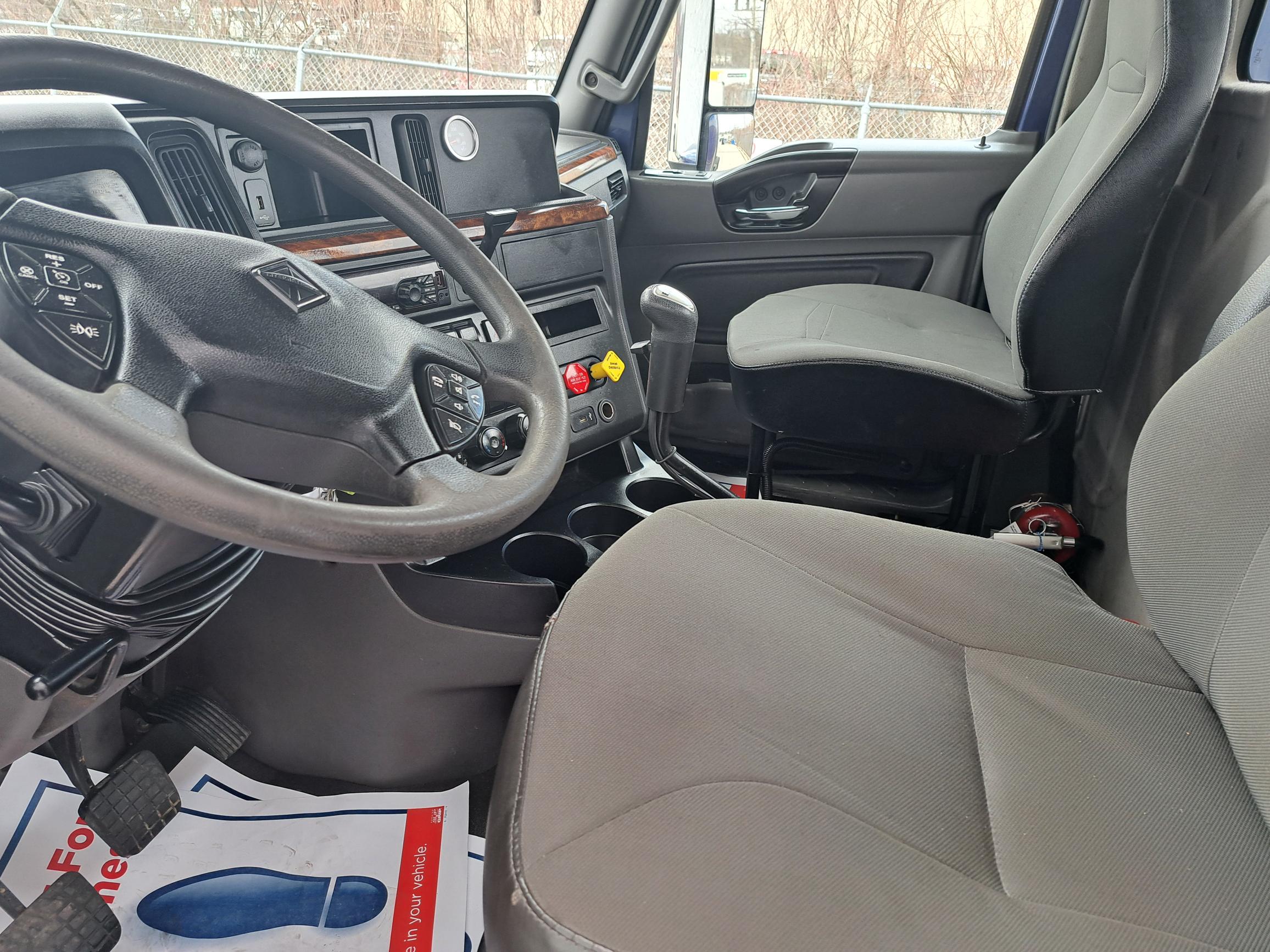 2019 INTERNATIONAL LT625 UT47073-10 2019 INTERNATIONAL LT625 UT47073-10