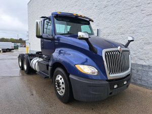 2019 INTERNATIONAL LT625 UT47076-01