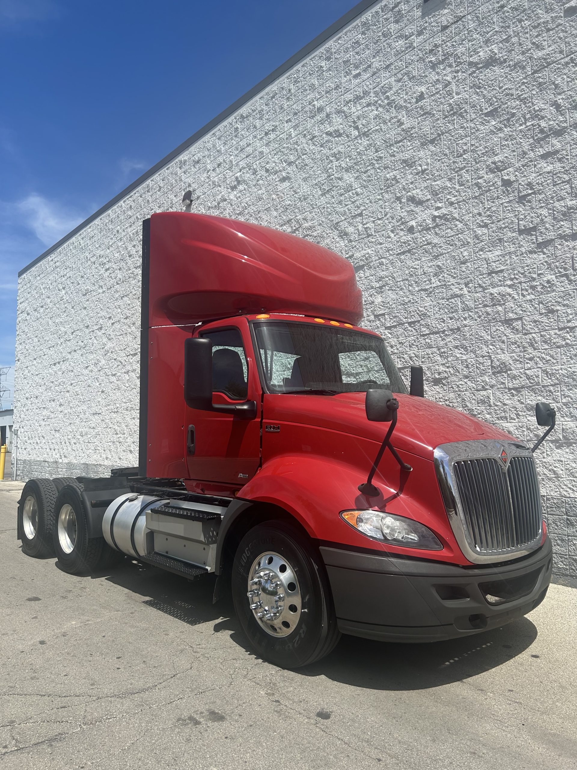 2020 INTERNATIONAL RH613 UT47081-01 2020 INTERNATIONAL RH613 UT47081-01