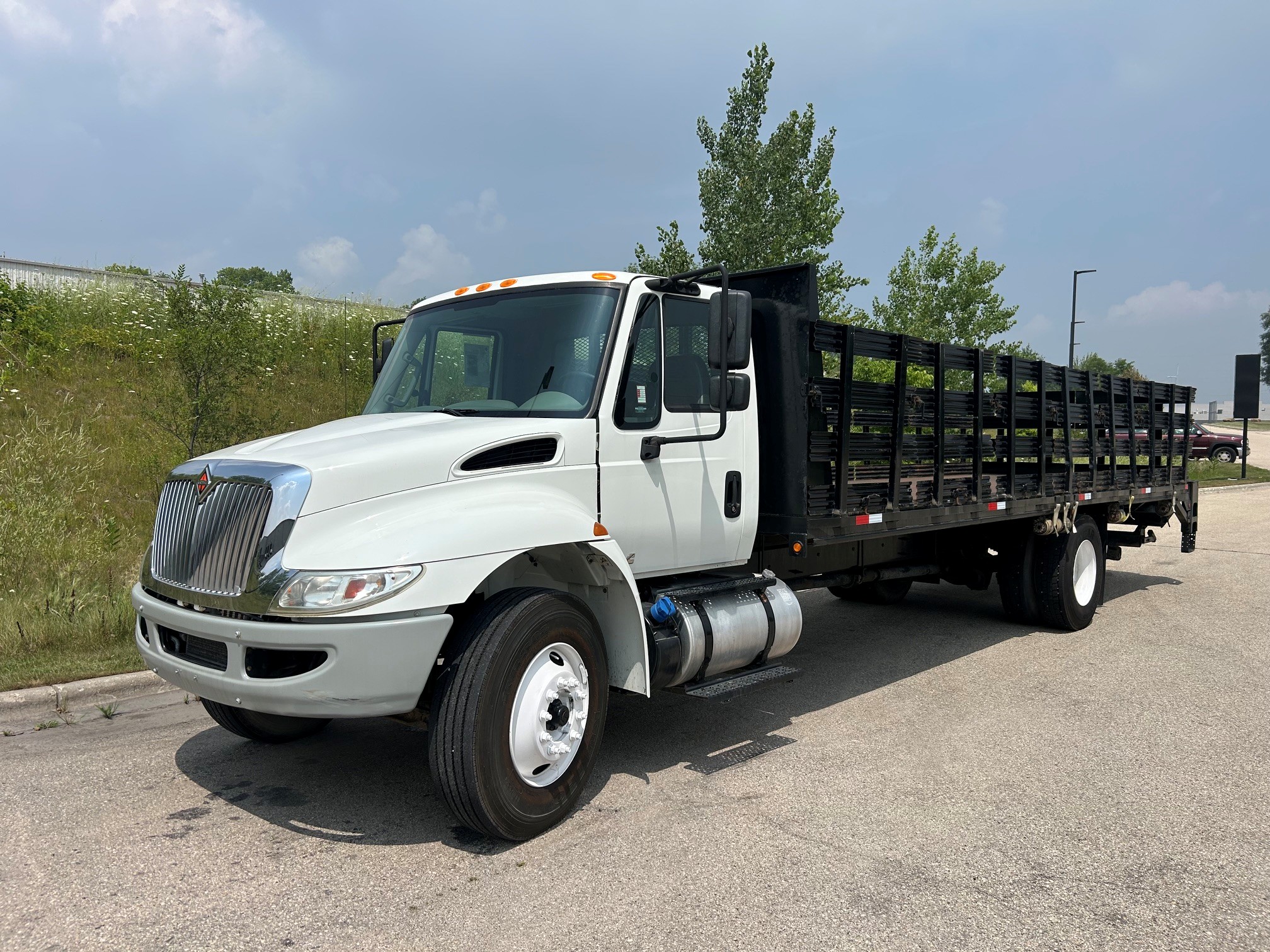 2019 INTERNATIONAL 4300 2019 INTERNATIONAL 4300 - image 1 of 6