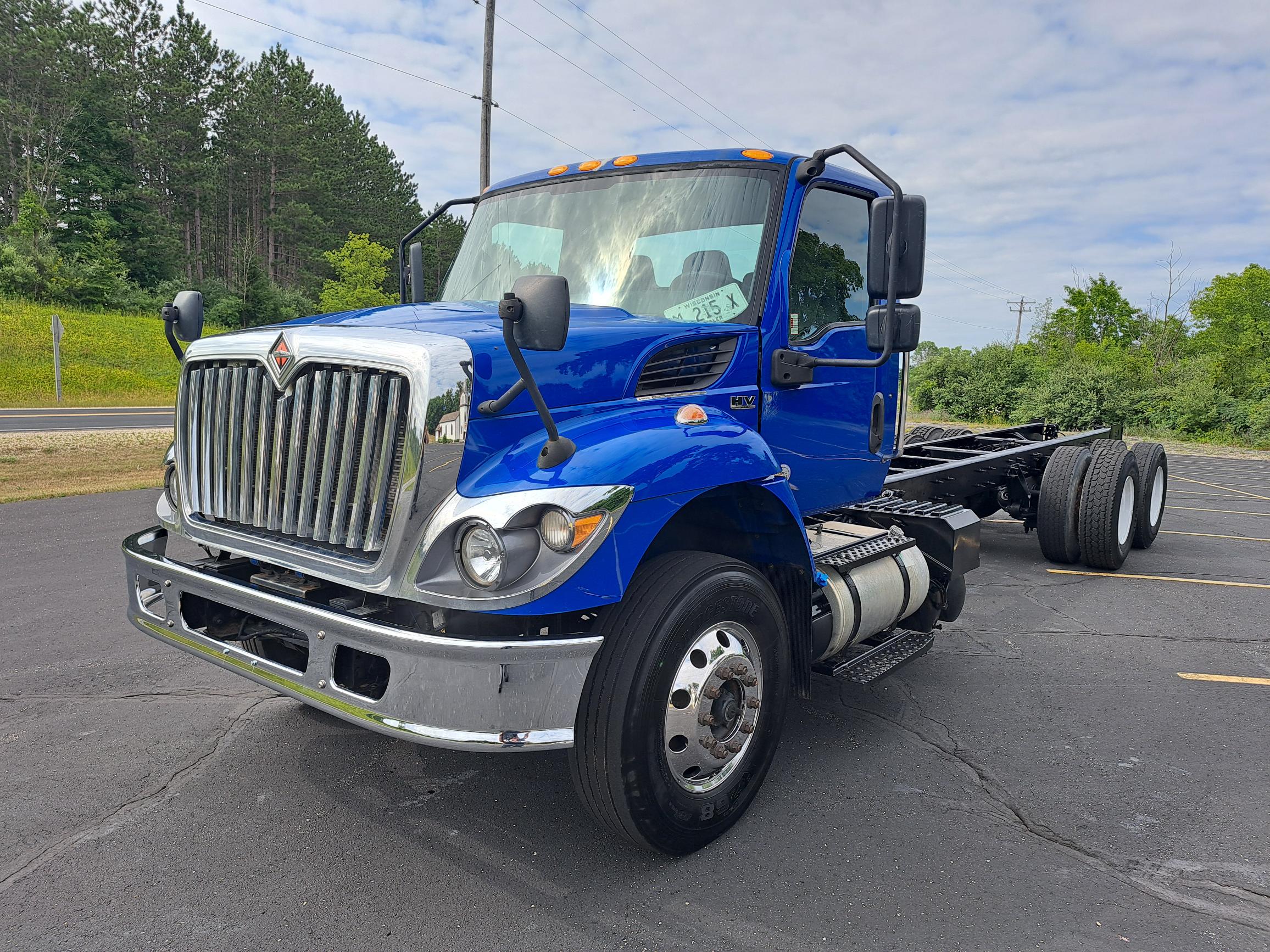 2019 INTERNATIONAL HV607 2019 INTERNATIONAL HV607 - image 3 of 6
