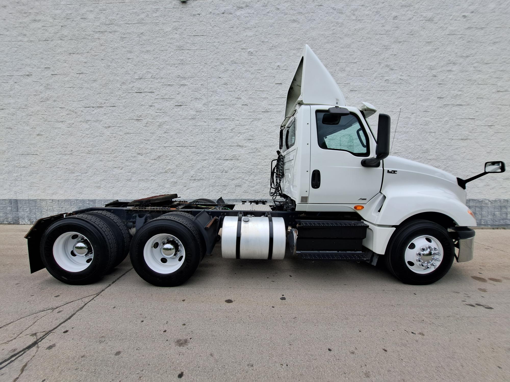 2019 INTERNATIONAL LT625 UT18210-08 2019 INTERNATIONAL LT625 UT18210-08
