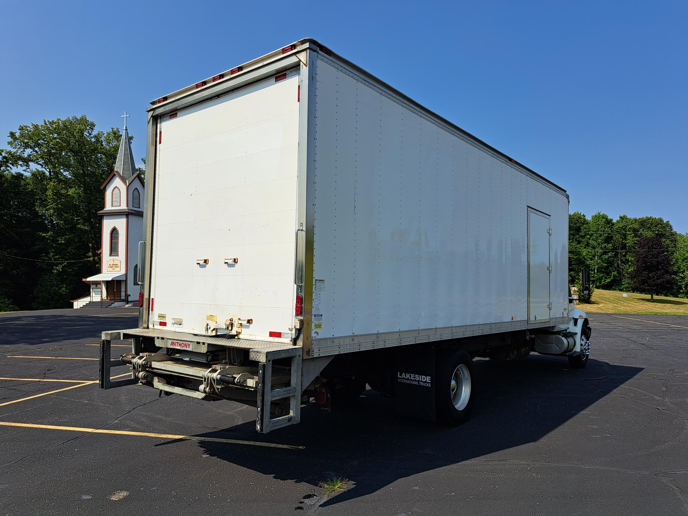 2019 INTERNATIONAL 4300 2019 INTERNATIONAL 4300 - image 2 of 6