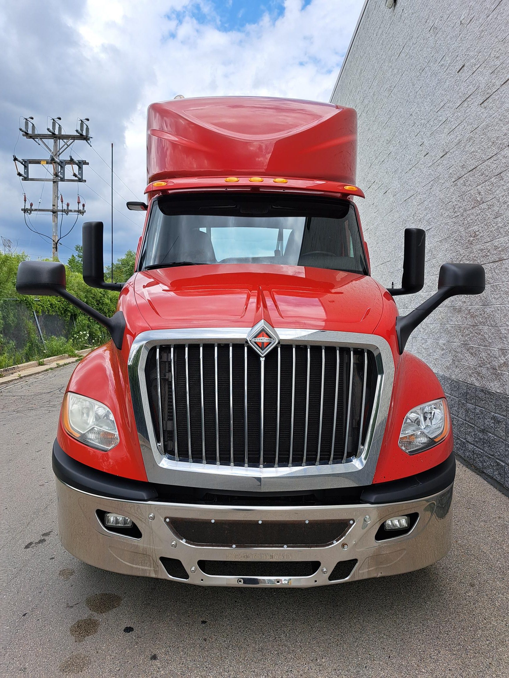 2019 INTERNATIONAL LT625 2019 INTERNATIONAL LT625 - image 5 of 6