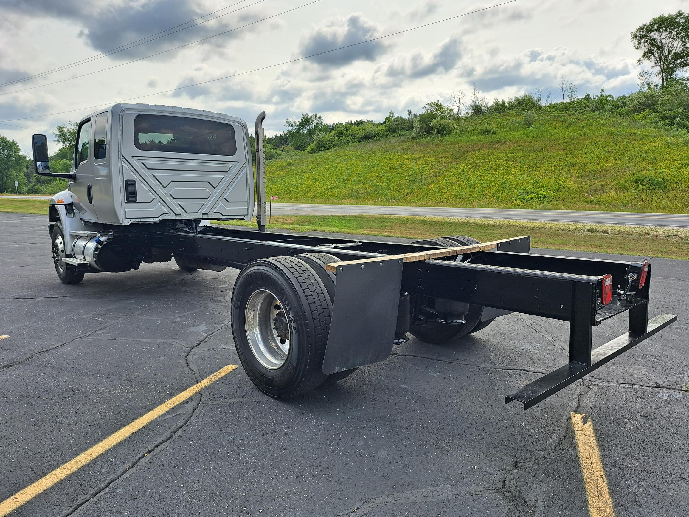 2021 INTERNATIONAL MV607 2021 INTERNATIONAL MV607 - image 4 of 6