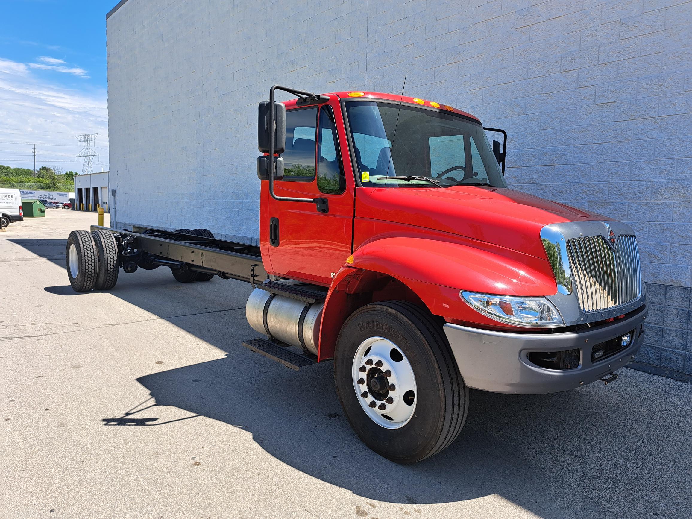 2019 INTERNATIONAL 4300 2019 INTERNATIONAL 4300 - image 1 of 6