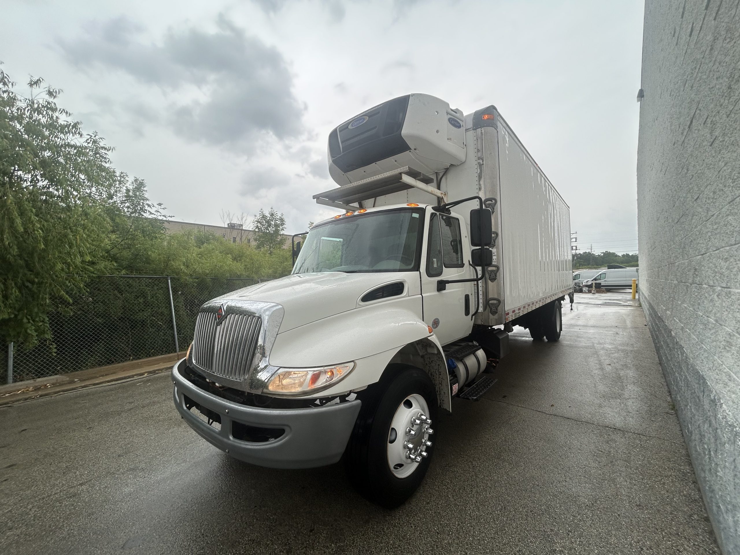 2019 International 4300 UT18208-10 2019 International 4300 UT18208-10